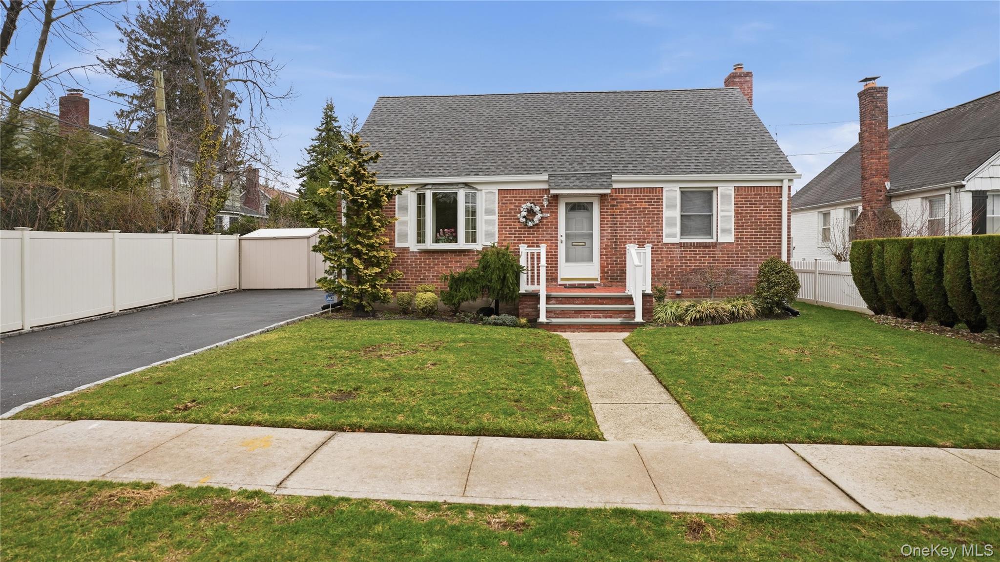 #1 photo, 358 Kensington Road, নাসাউ কাউন্টি Garden City South , NY 11530