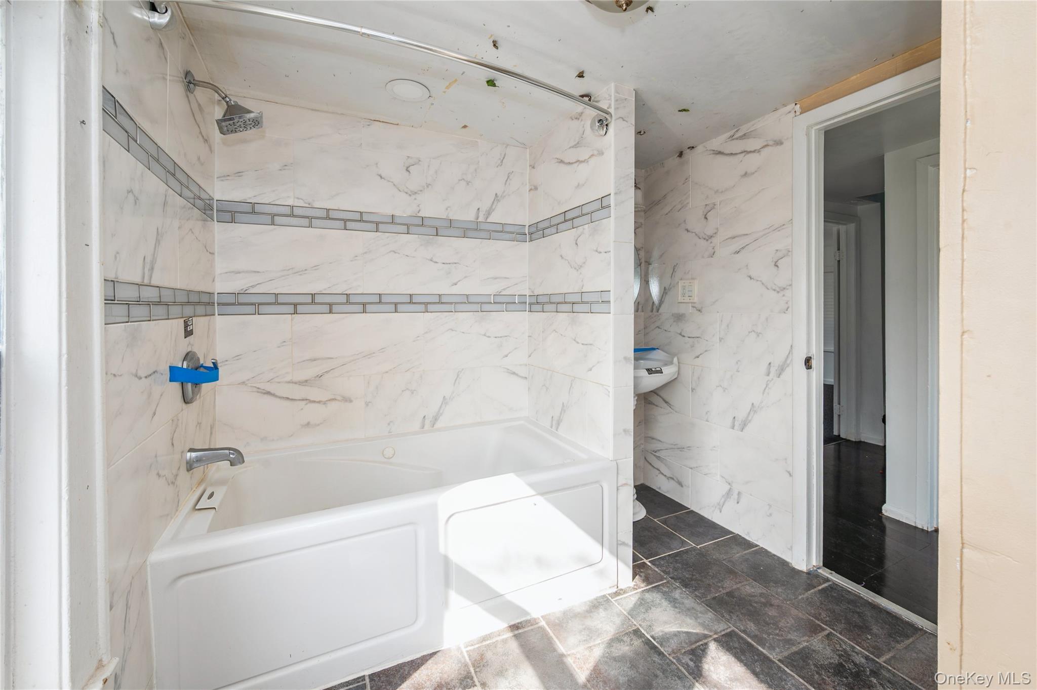 #19 photo, 5 Church Street, নাসাউ কাউন্টি Baldwin , NY 11510