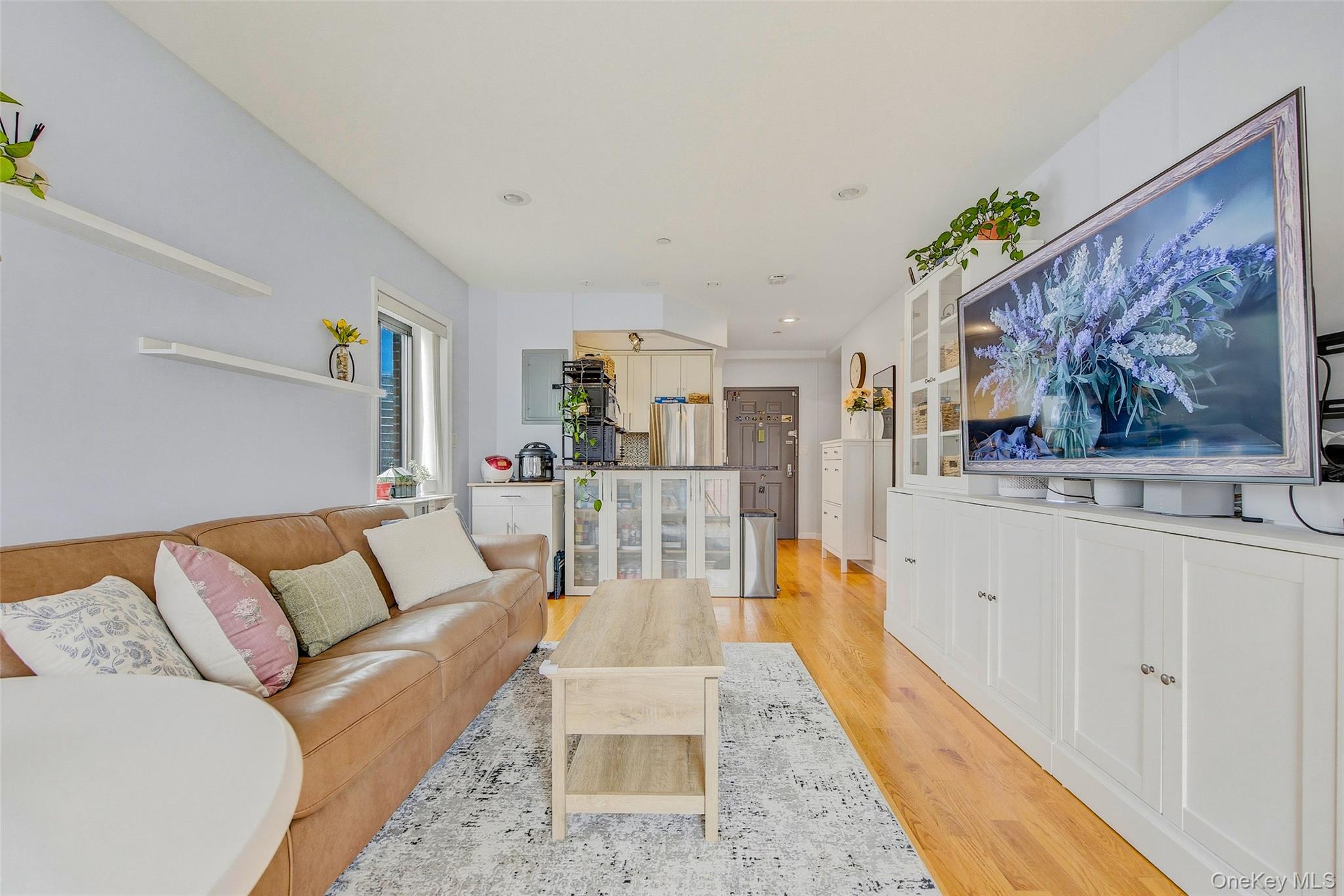 #14 photo, 84-05 Queens Boulevard, কুইন্‌স Elmhurst , NY 11373