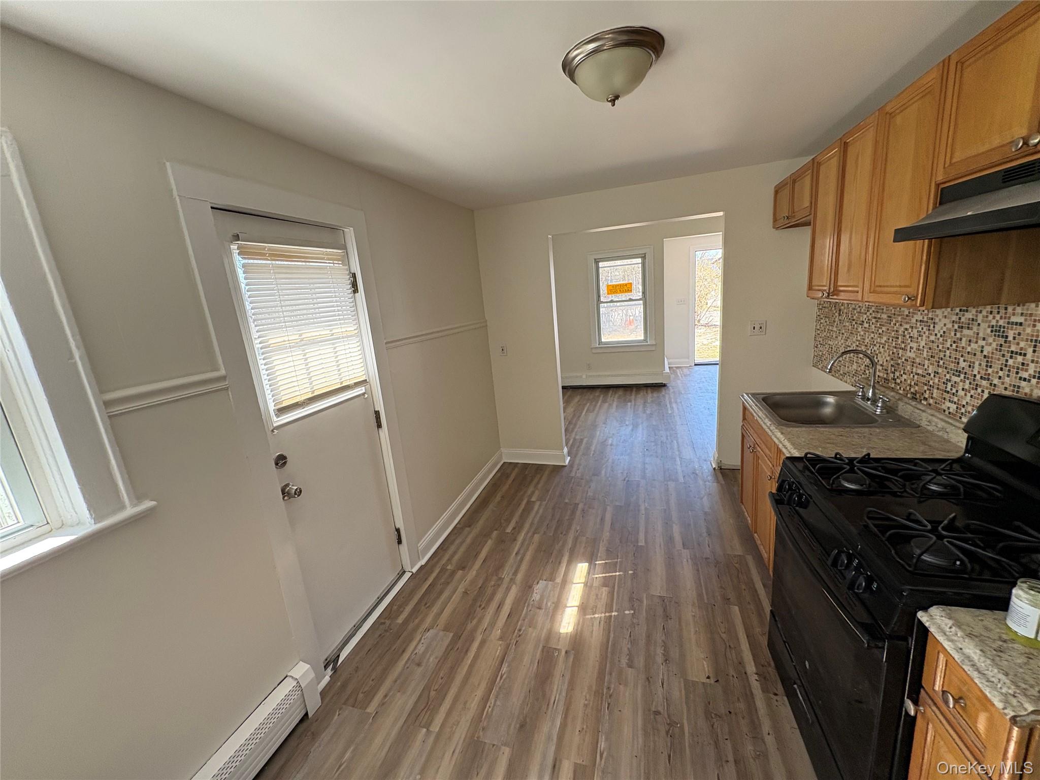 #11 photo, 73C River Avenue, সাফোক কাউন্টি Patchogue , NY 11772