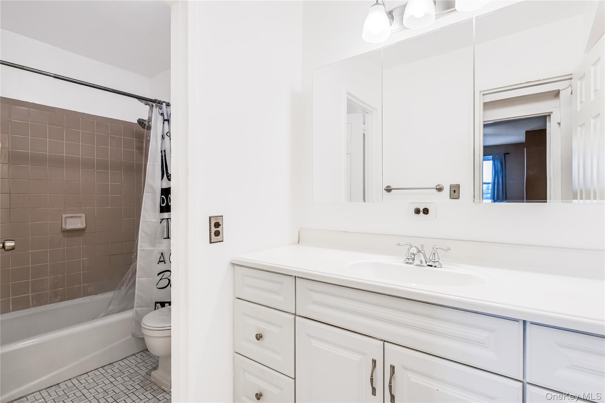 #9 photo, 11 Balint Drive, Yonkers , NY 10710