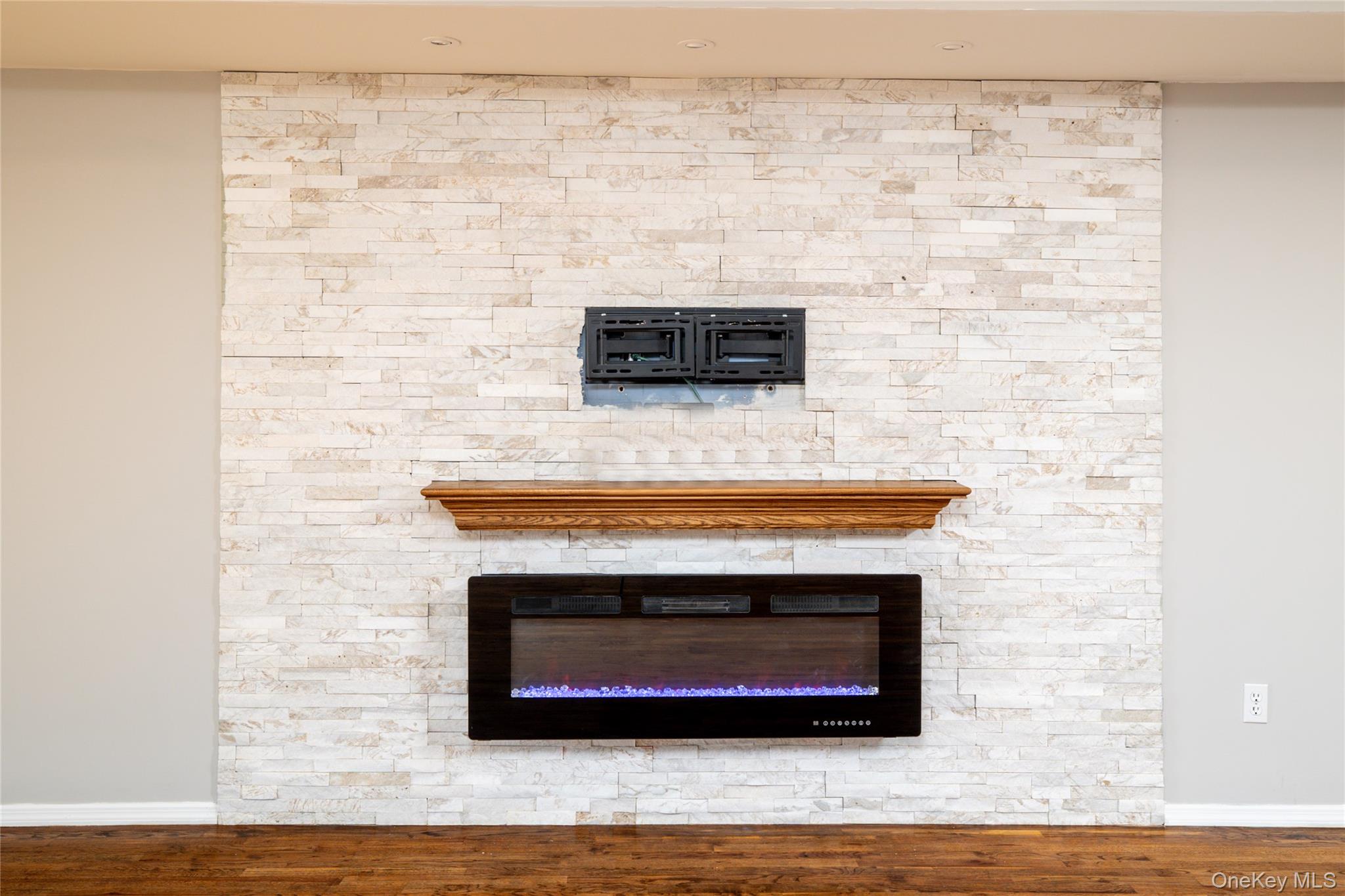 #11 photo, 277 W Broadway, Long Beach , NY 11561