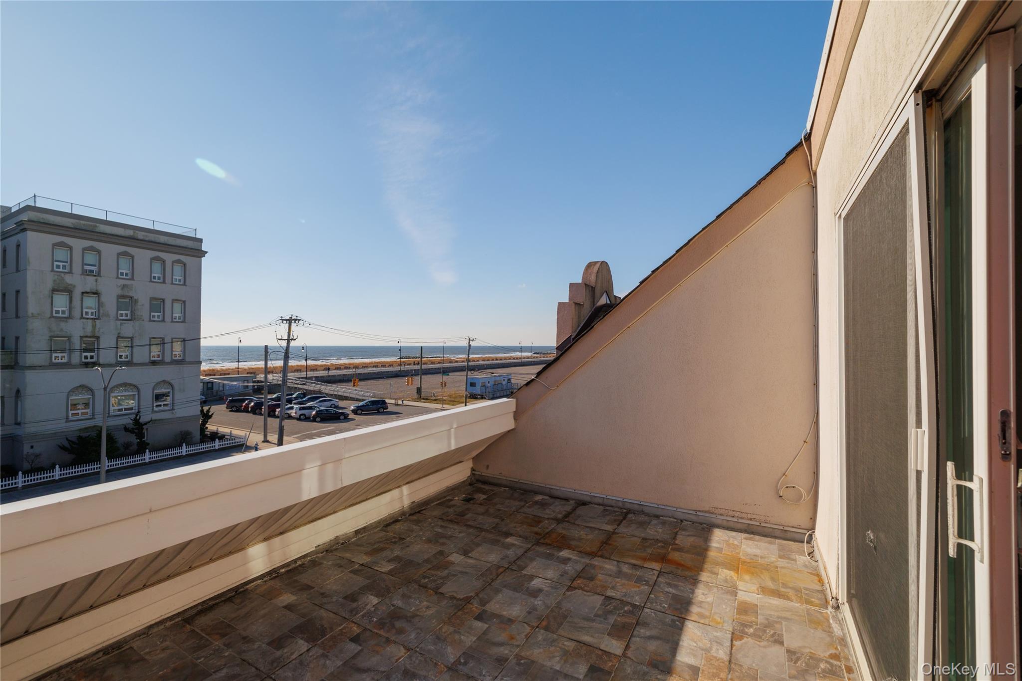 #18 photo, 277 W Broadway, Long Beach , NY 11561