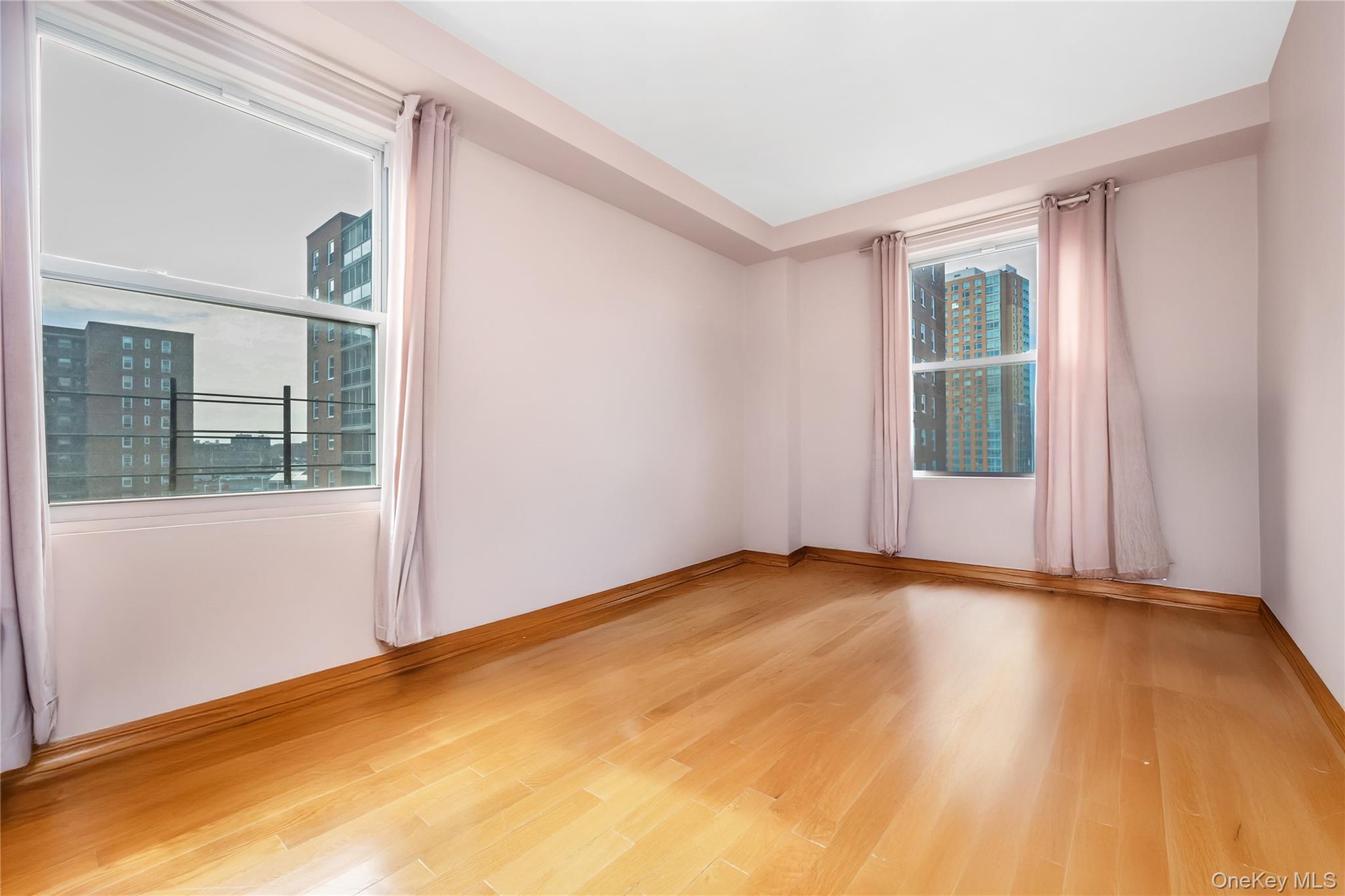 #13 photo, 97-40 62nd Drive, কুইন্‌স Rego Park , NY 11374