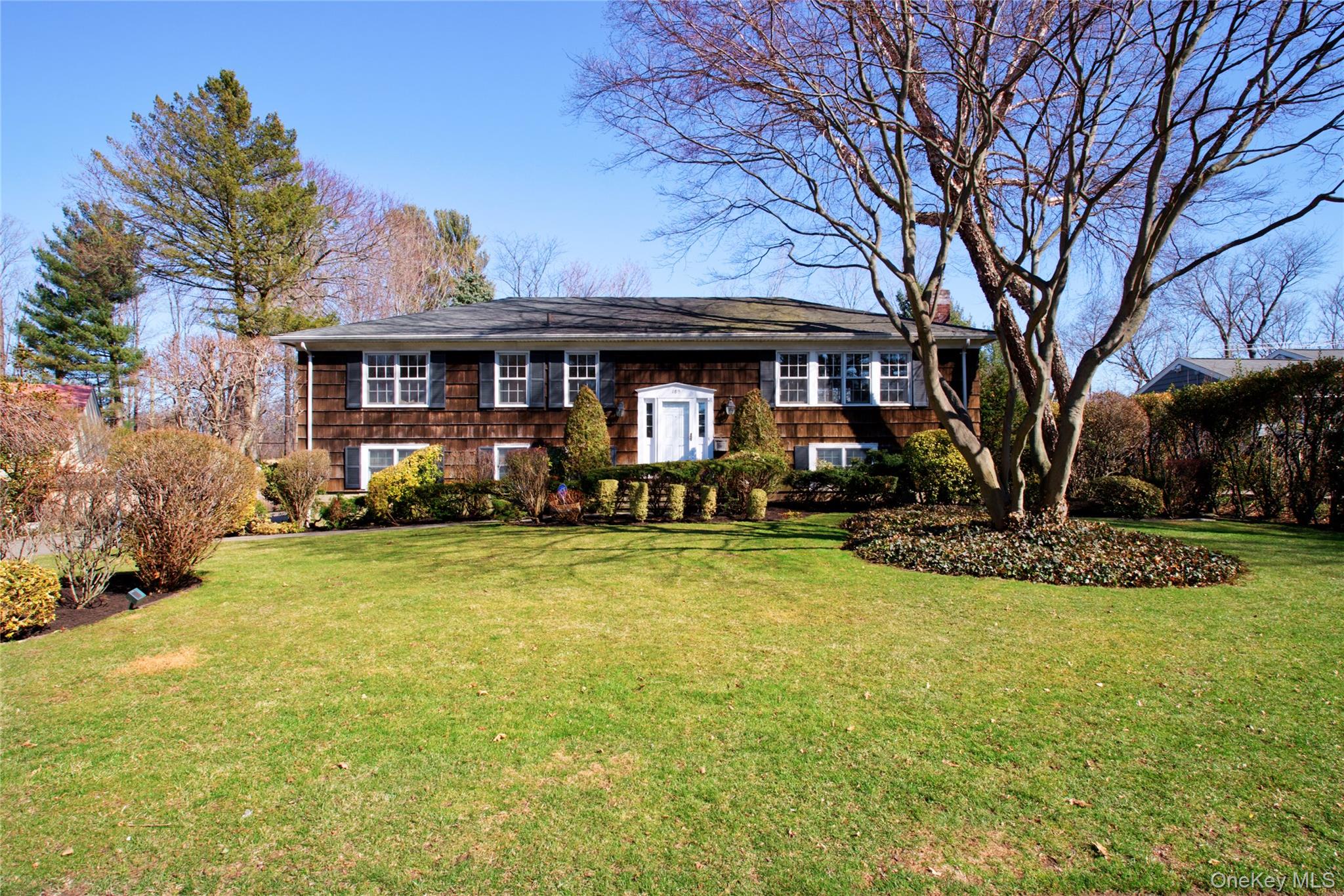 #1 photo, 189 Rockaway Avenue, নাসাউ কাউন্টি Garden City , NY 11530