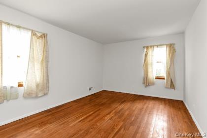 #13 photo, 16615 67th Avenue, কুইন্‌স Fresh Meadows , NY 11365