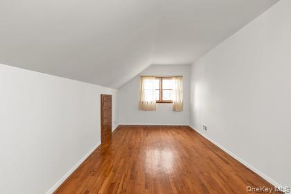 #15 photo, 16615 67th Avenue, কুইন্‌স Fresh Meadows , NY 11365