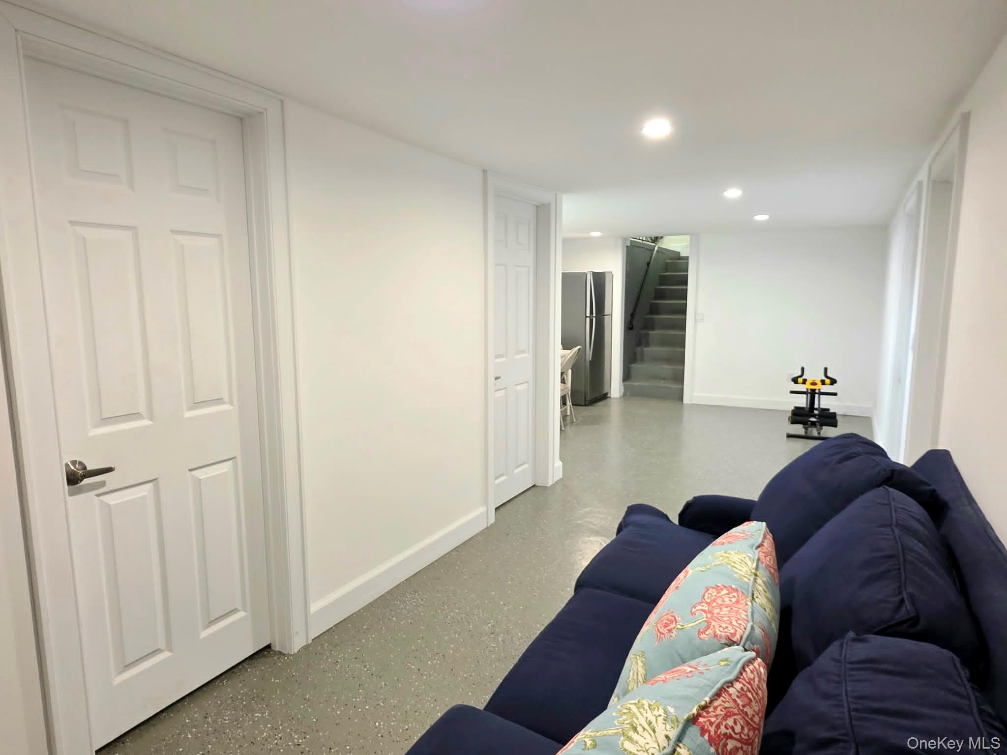 #18 photo, 38 Pentmoor Drive, সাফোক কাউন্টি Mastic , NY 11950