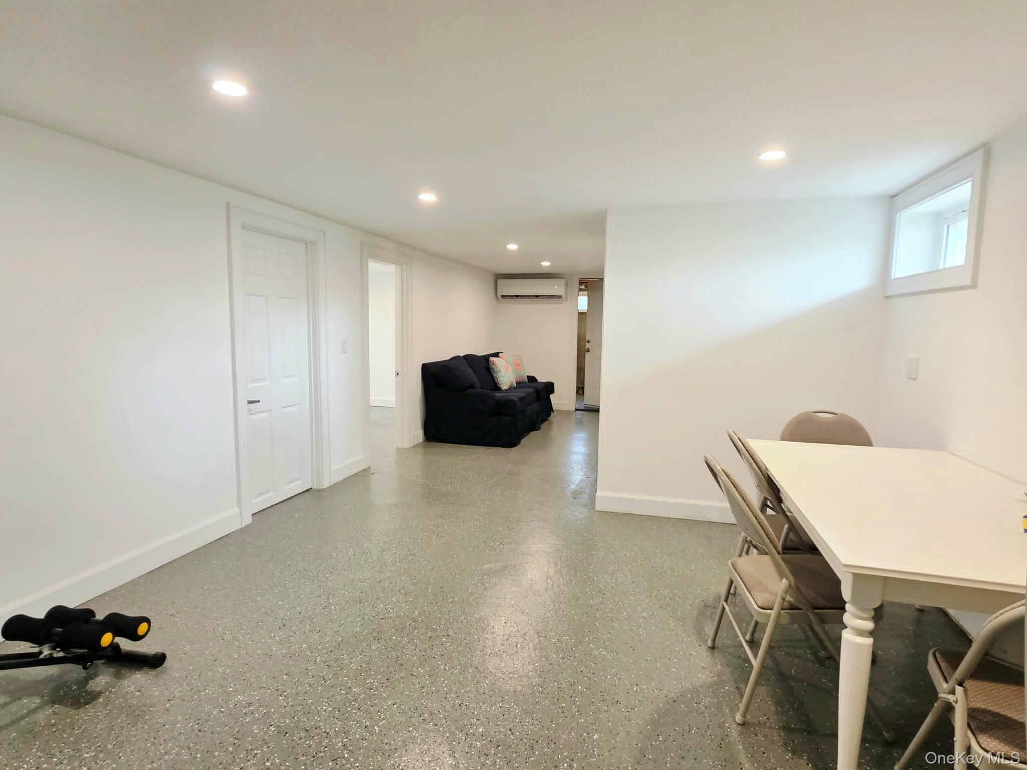 #19 photo, 38 Pentmoor Drive, সাফোক কাউন্টি Mastic , NY 11950