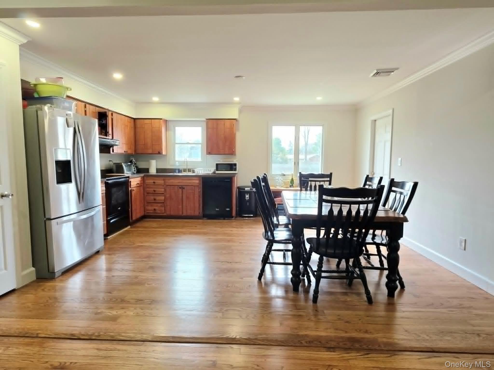 #5 photo, 38 Pentmoor Drive, সাফোক কাউন্টি Mastic , NY 11950