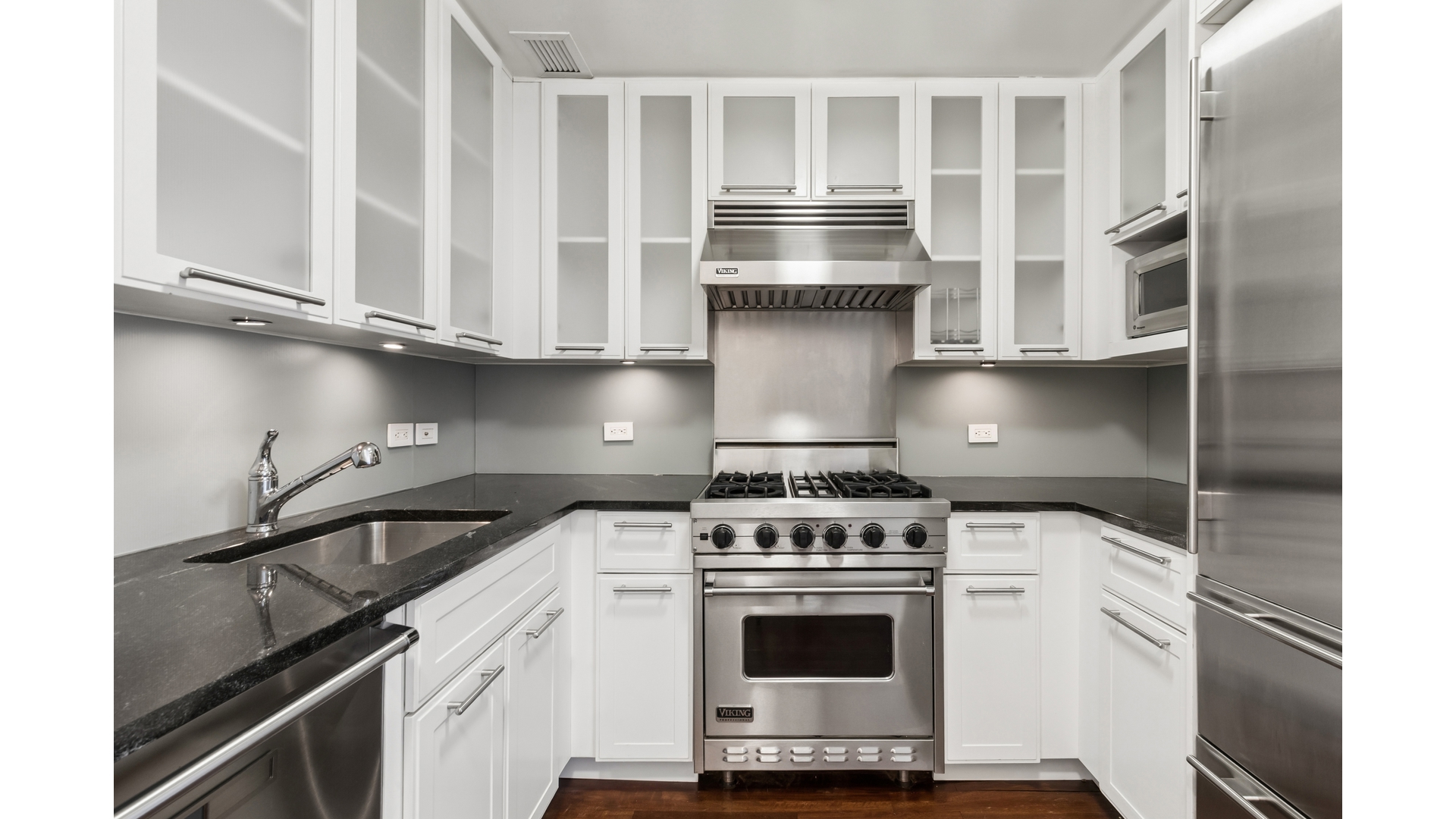 #7 photo, 45 PARK Avenue, Murray Hill , NY 10016