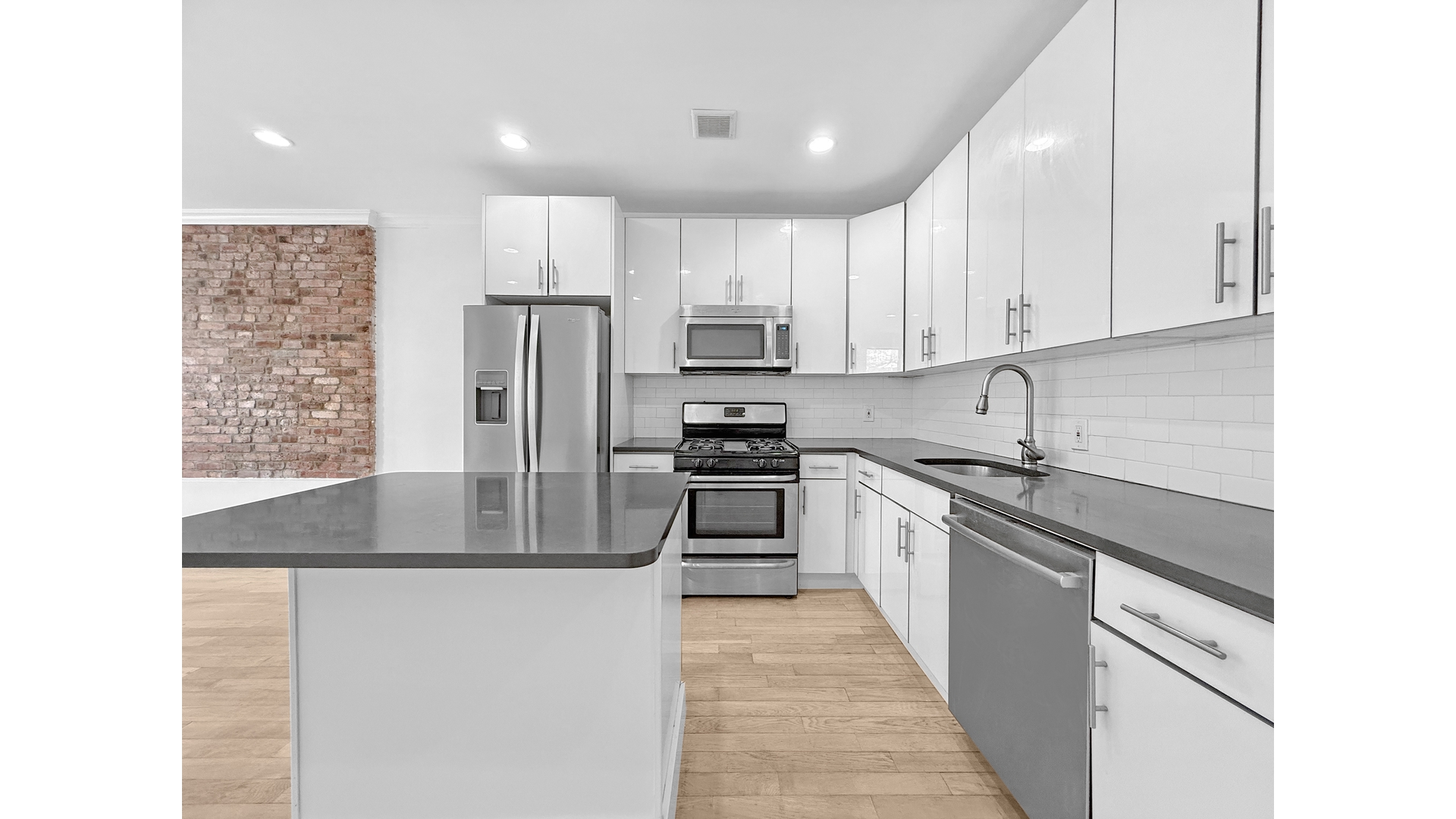 #6 photo, 1592 ST MARKS Avenue, ব্রুকলিন Crown Heights , NY 11233