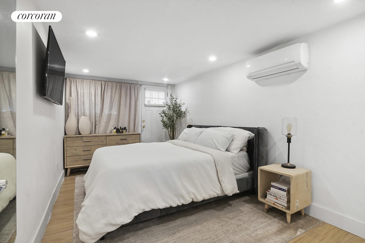 #19 photo, 1079 HANCOCK Street, Bushwick , NY 11221