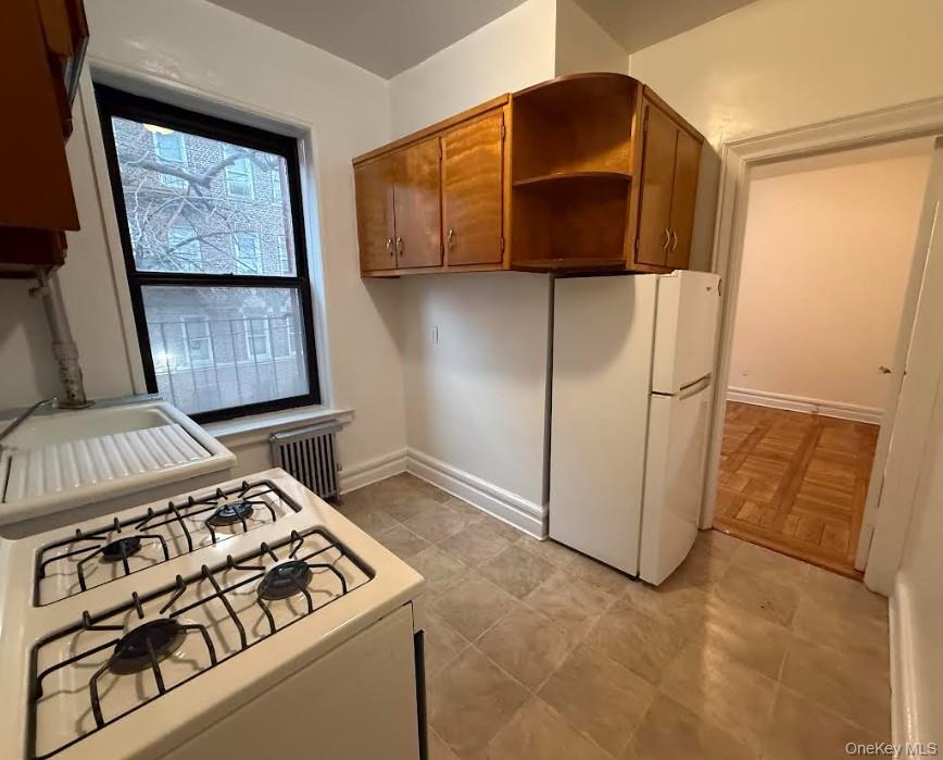 #6 photo, 214 E Mosholu Parkway, ব্রঙ্কস Bronx , NY 10458