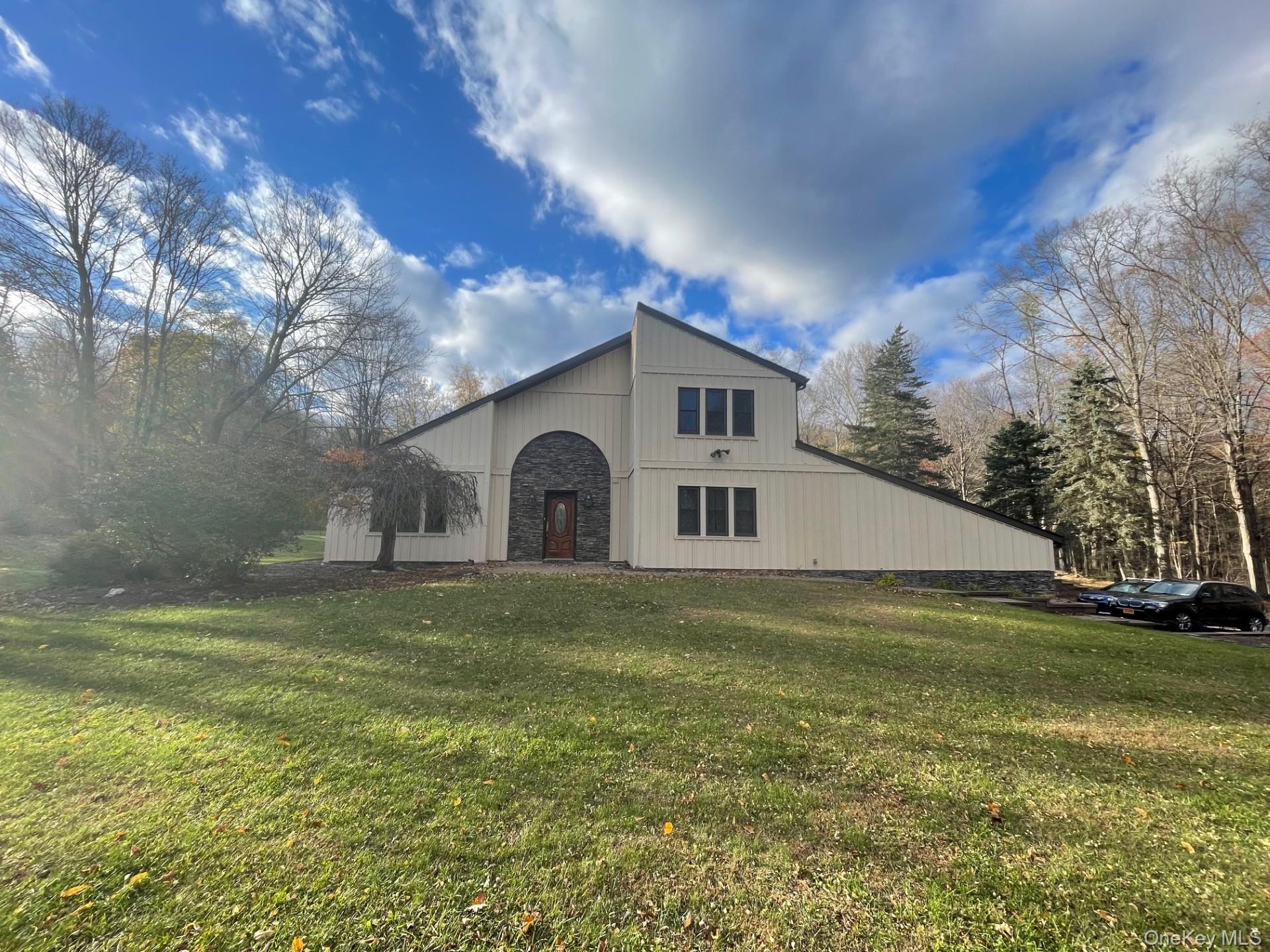 #1 photo, 11 Dill Hill Road, Hopewell Junction , NY 12533