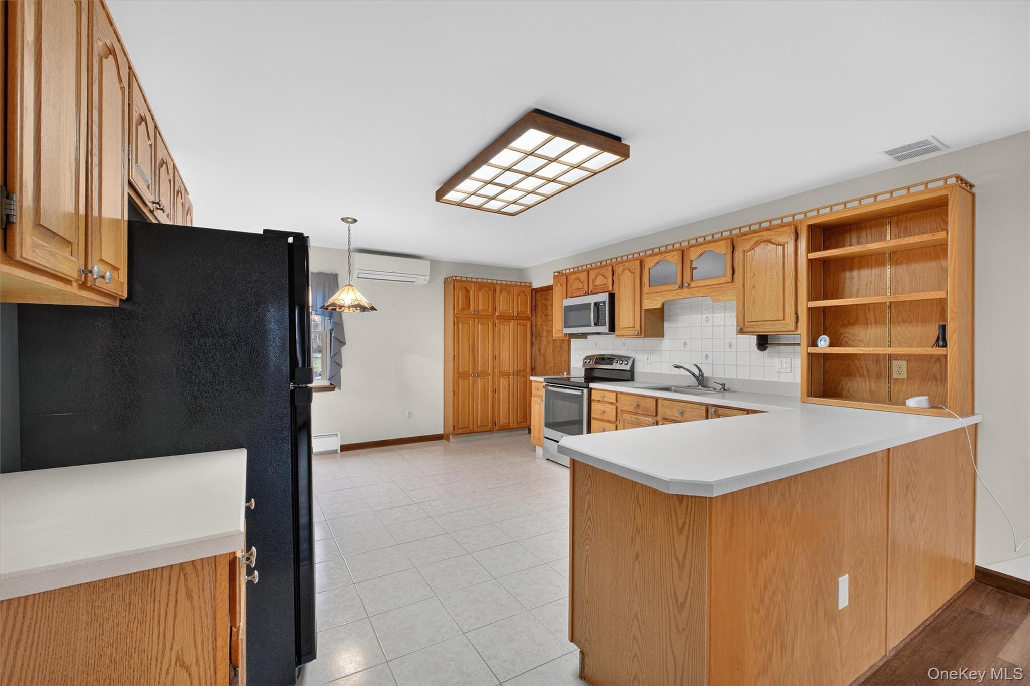 #7 photo, 11 Dill Hill Road, Hopewell Junction , NY 12533