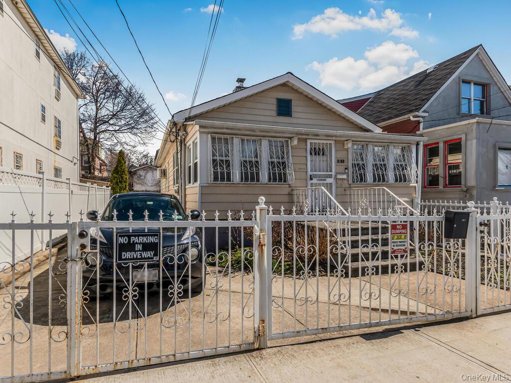 #1 photo, 3408 Ely Avenue, ব্রঙ্কস Bronx , NY 10469