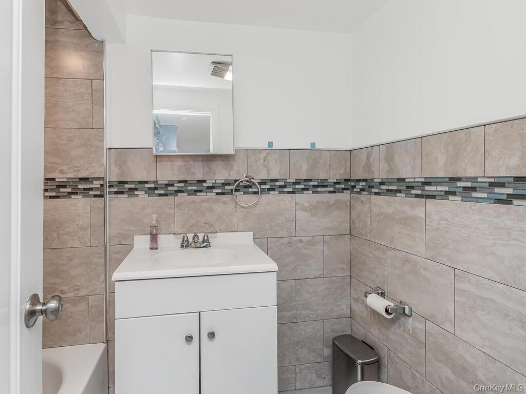 #10 photo, 3408 Ely Avenue, ব্রঙ্কস Bronx , NY 10469