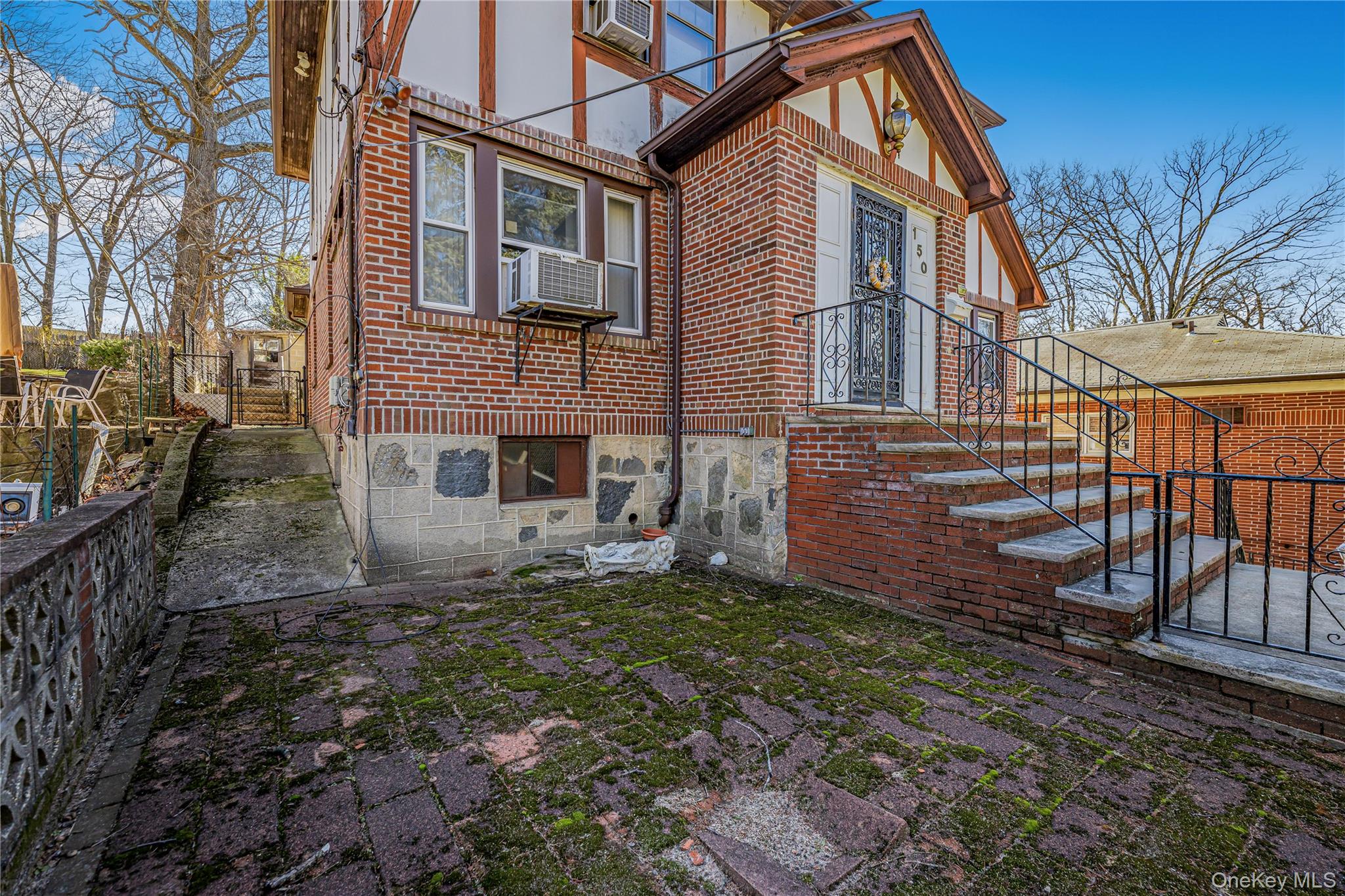 #2 photo, 150 Rumsey Road, Yonkers , NY 10705