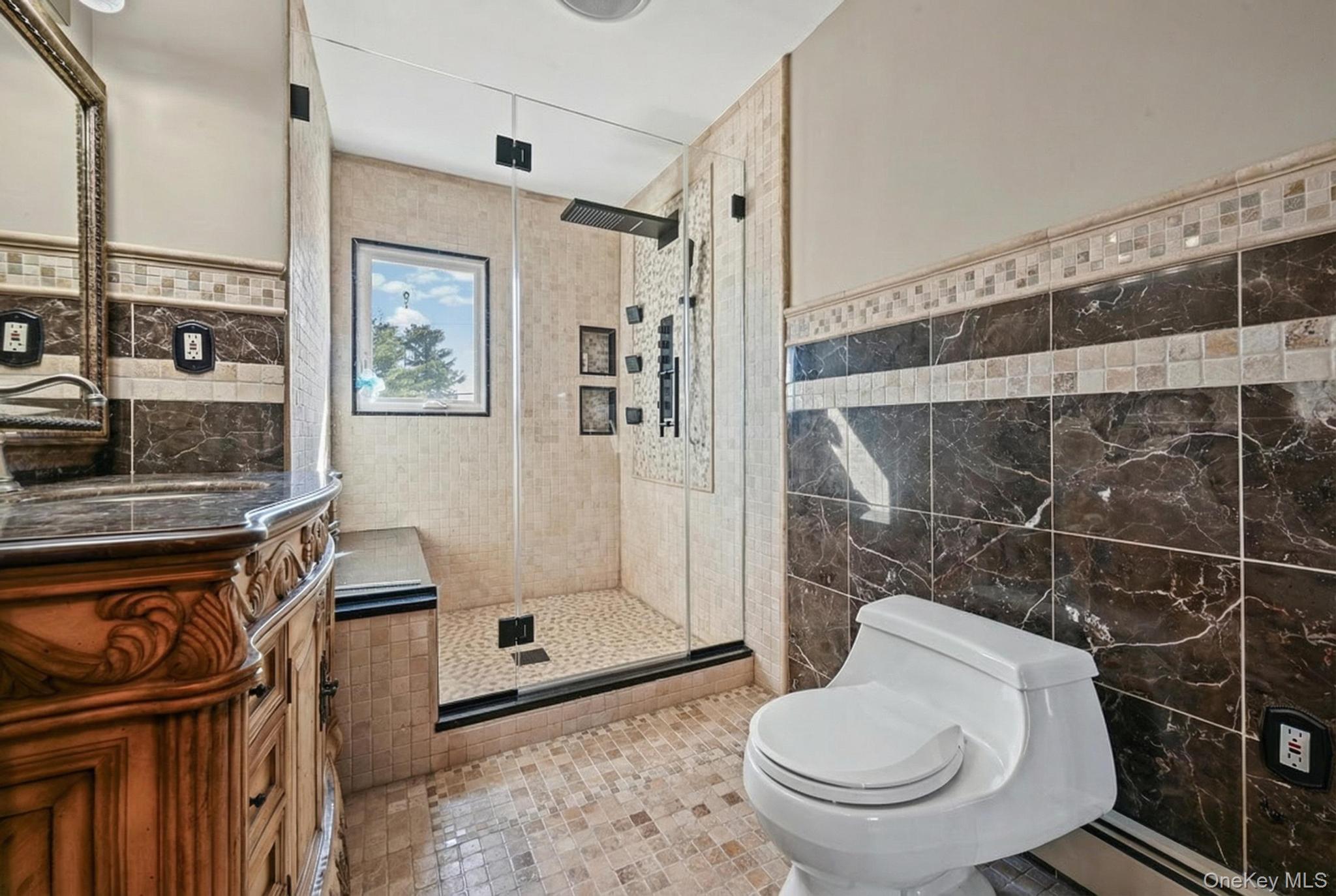 #16 photo, 16 Tudor Road, নাসাউ কাউন্টি Hicksville , NY 11801