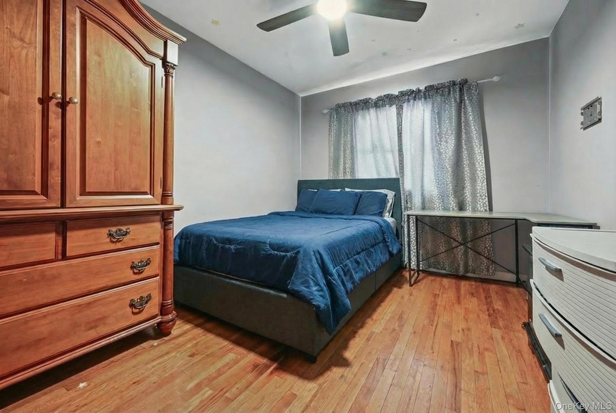 #17 photo, 16 Tudor Road, নাসাউ কাউন্টি Hicksville , NY 11801