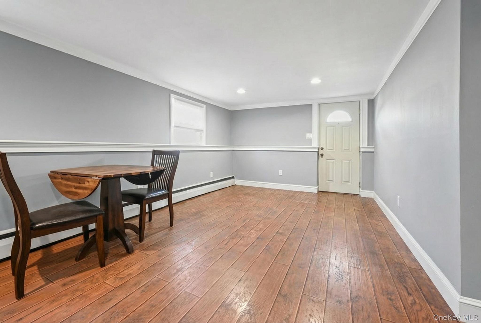 #19 photo, 16 Tudor Road, নাসাউ কাউন্টি Hicksville , NY 11801