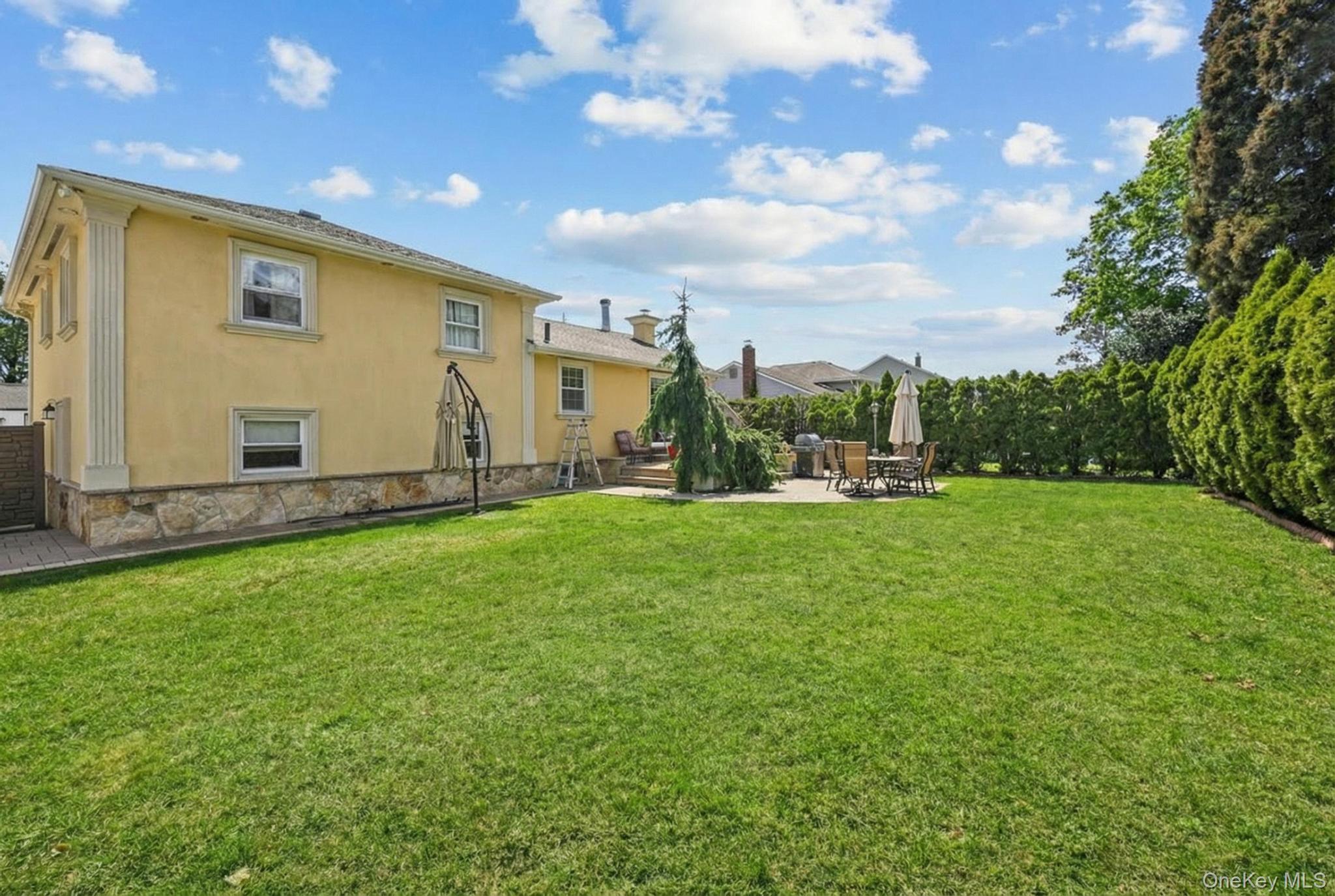 #5 photo, 16 Tudor Road, নাসাউ কাউন্টি Hicksville , NY 11801