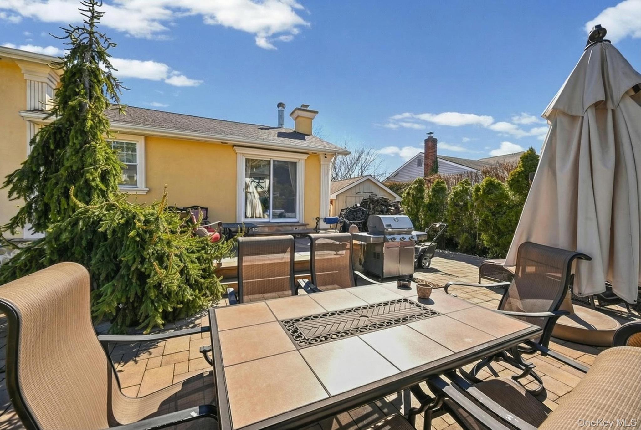 #6 photo, 16 Tudor Road, নাসাউ কাউন্টি Hicksville , NY 11801