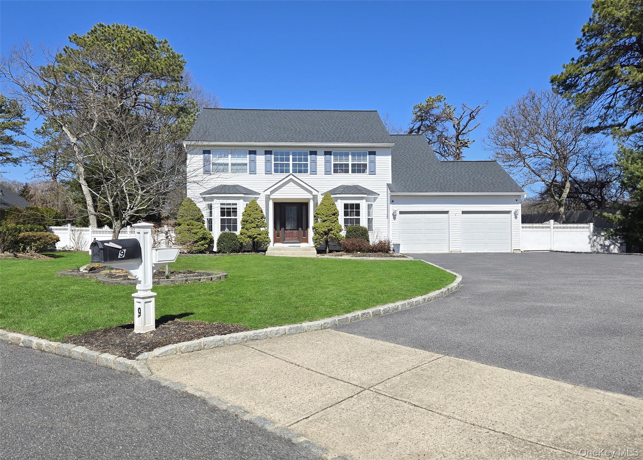 #1 photo, 9 Keystone Court, সাফোক কাউন্টি Centereach , NY 11720