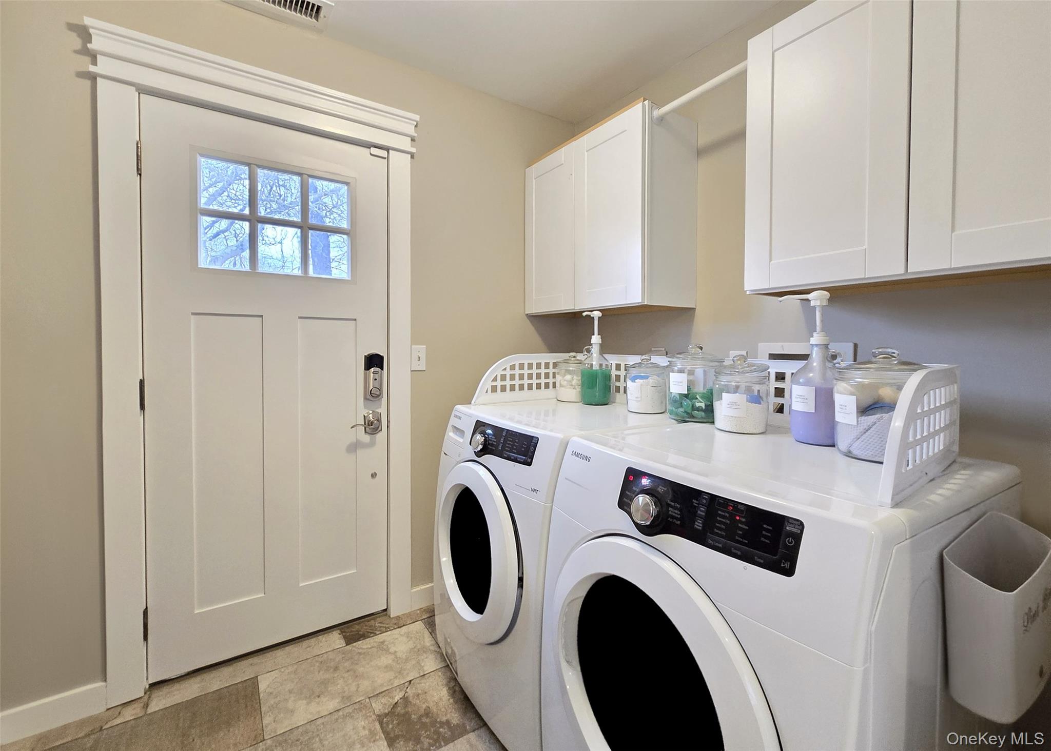 #13 photo, 9 Keystone Court, সাফোক কাউন্টি Centereach , NY 11720