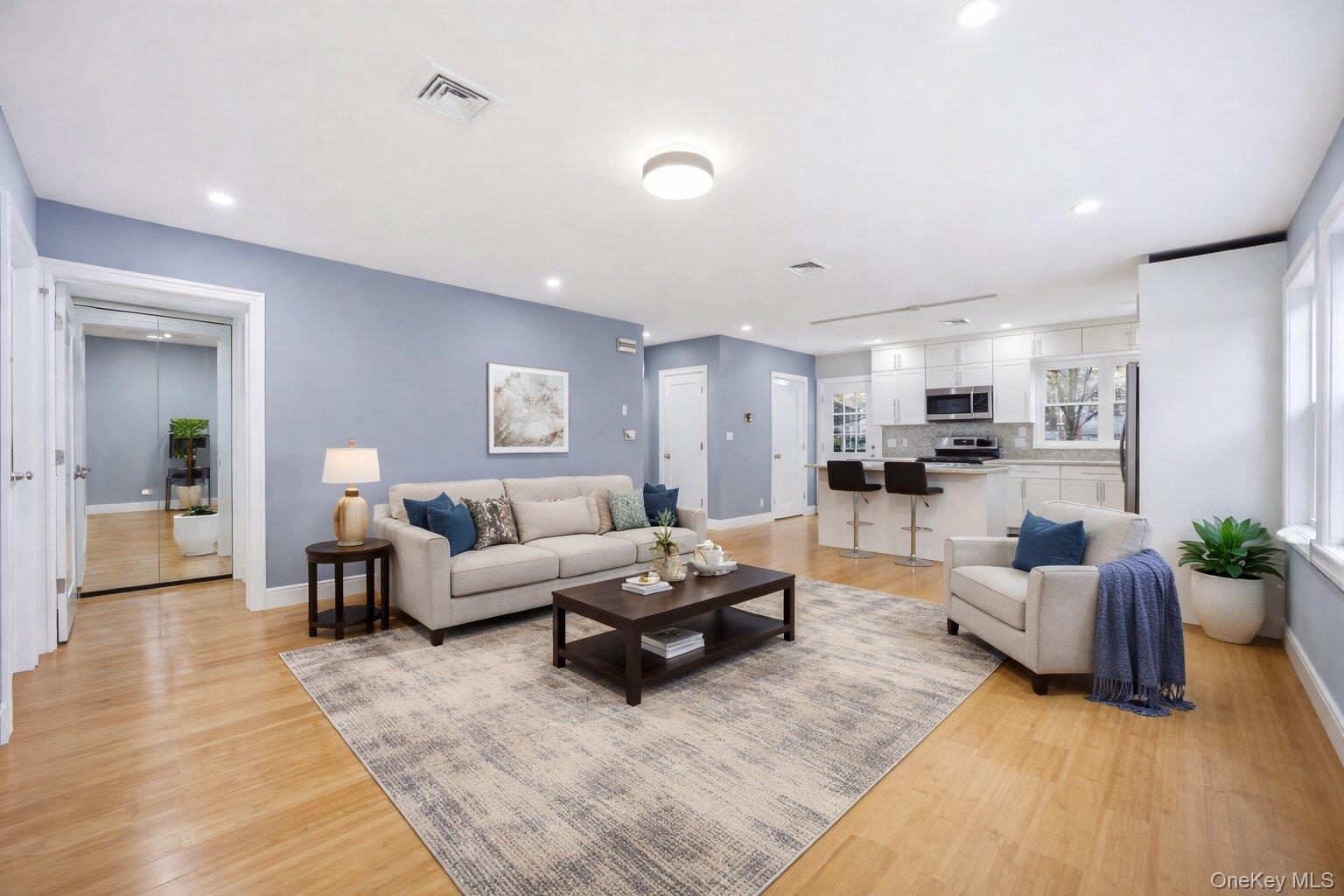 #10 photo, 96 Coale, স্ট্যাটেন আইল্যান্ড Staten Island , NY 10314