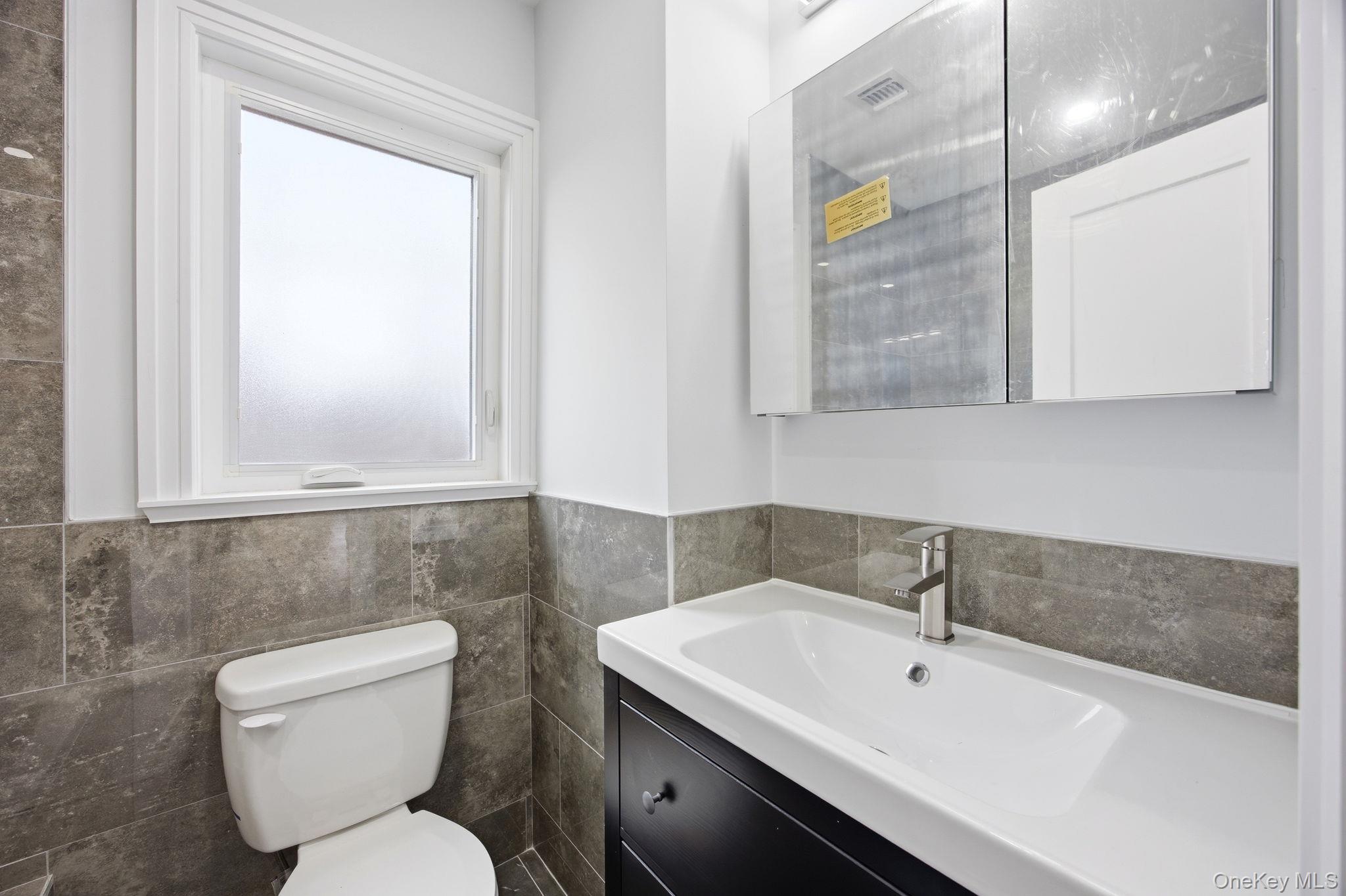 #14 photo, 96 Coale, স্ট্যাটেন আইল্যান্ড Staten Island , NY 10314