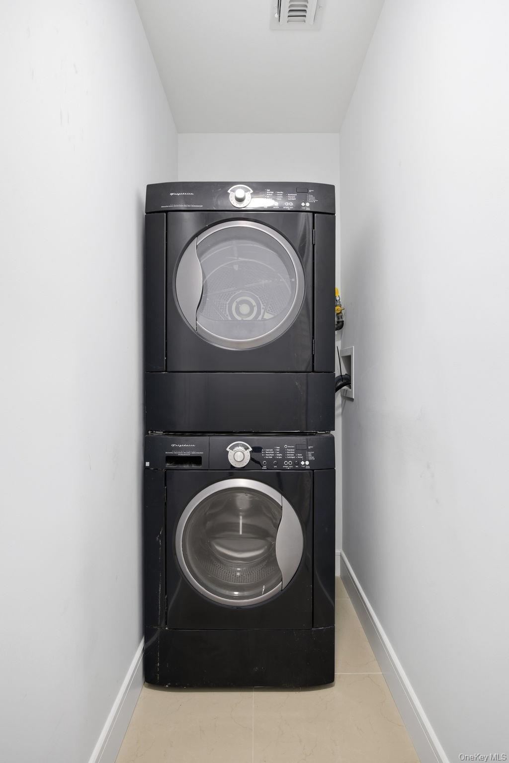 #20 photo, 96 Coale, স্ট্যাটেন আইল্যান্ড Staten Island , NY 10314