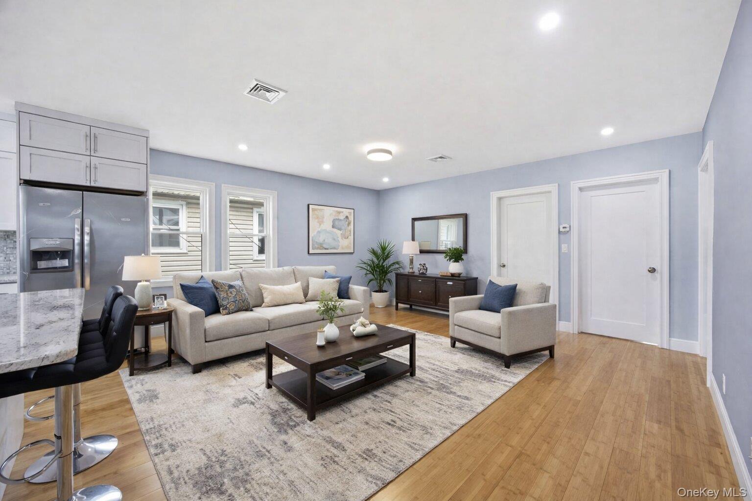 #7 photo, 96 Coale, স্ট্যাটেন আইল্যান্ড Staten Island , NY 10314