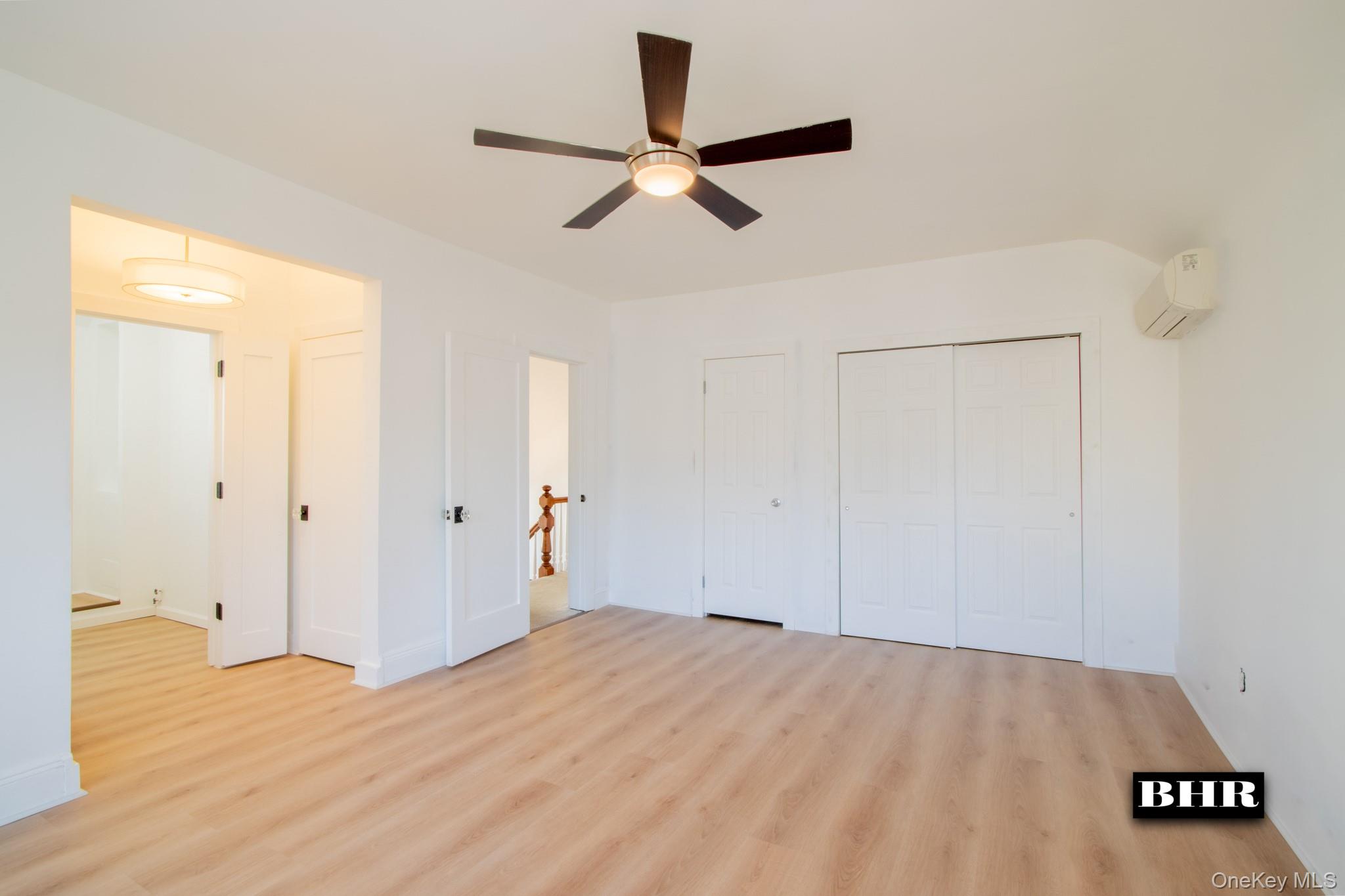 #11 photo, 154 Beaumont Street, ব্রুকলিন Brooklyn , NY 11235