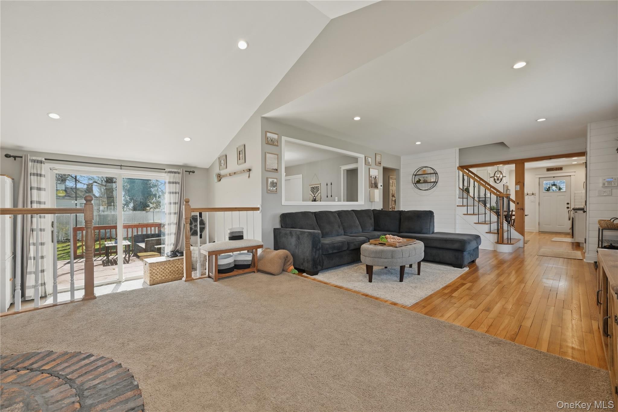 #11 photo, 27 Chester Street, সাফোক কাউন্টি East Northport , NY 11731