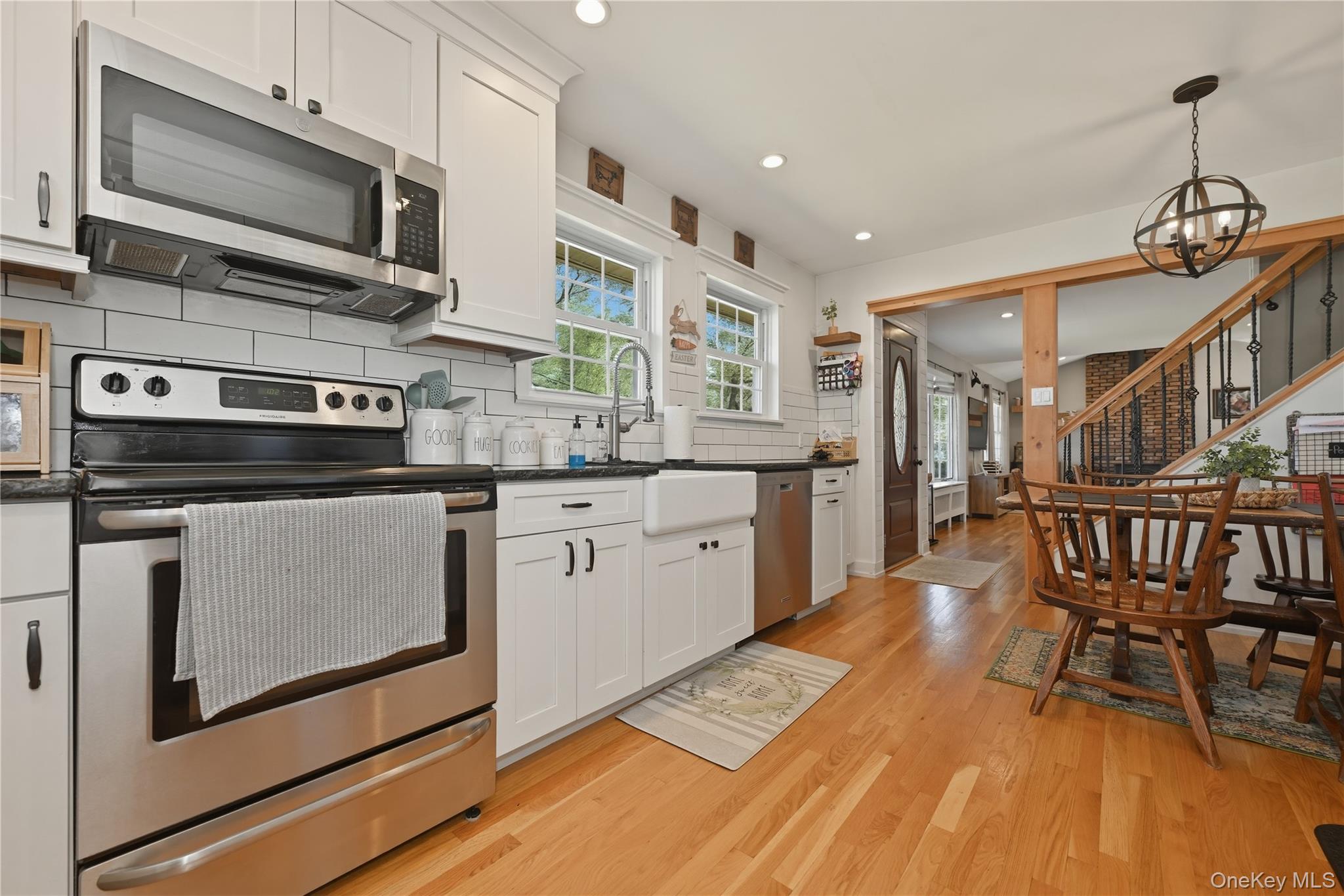 #14 photo, 27 Chester Street, সাফোক কাউন্টি East Northport , NY 11731