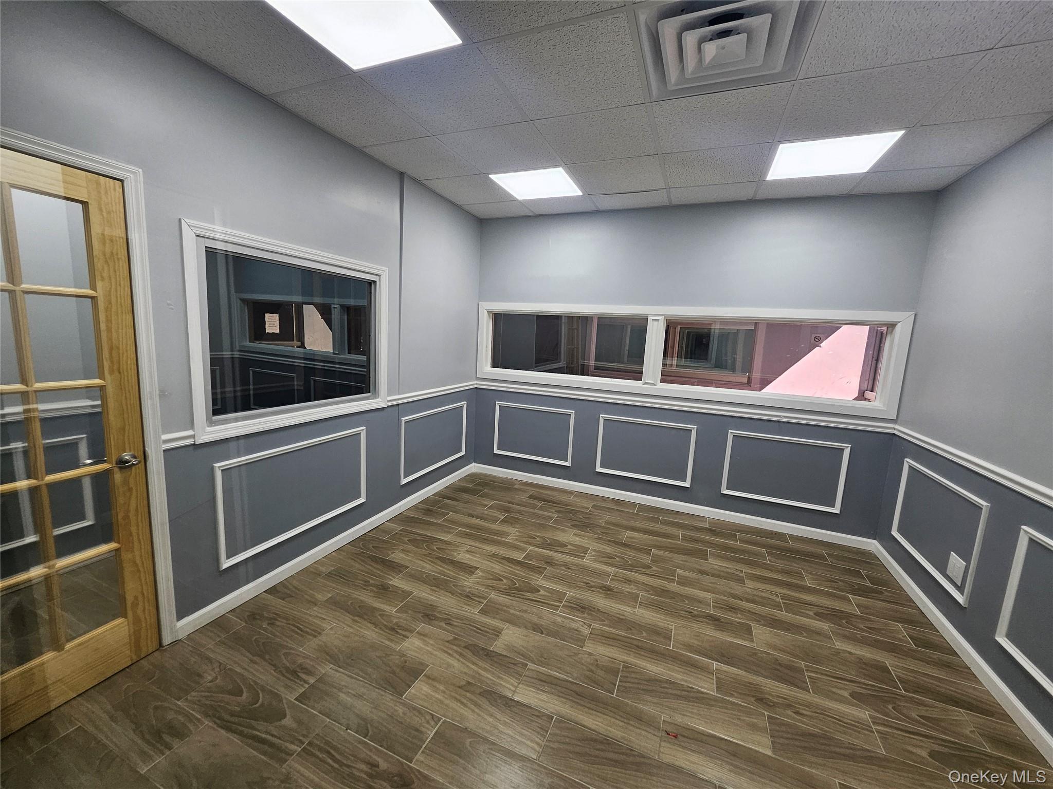 #3 photo, 55 Broadway, নাসাউ কাউন্টি Hicksville , NY 11801