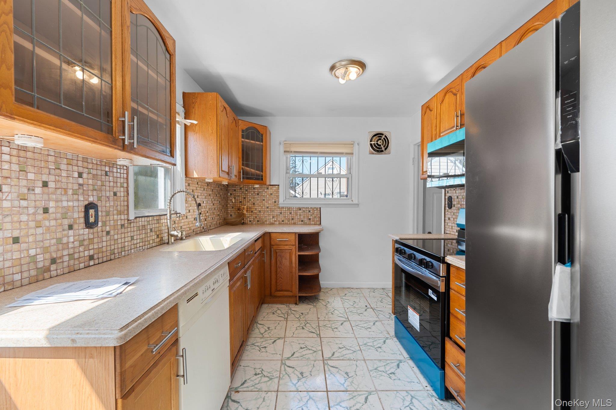 #3 photo, 7 Everett Street, নাসাউ কাউন্টি Valley Stream , NY 11580