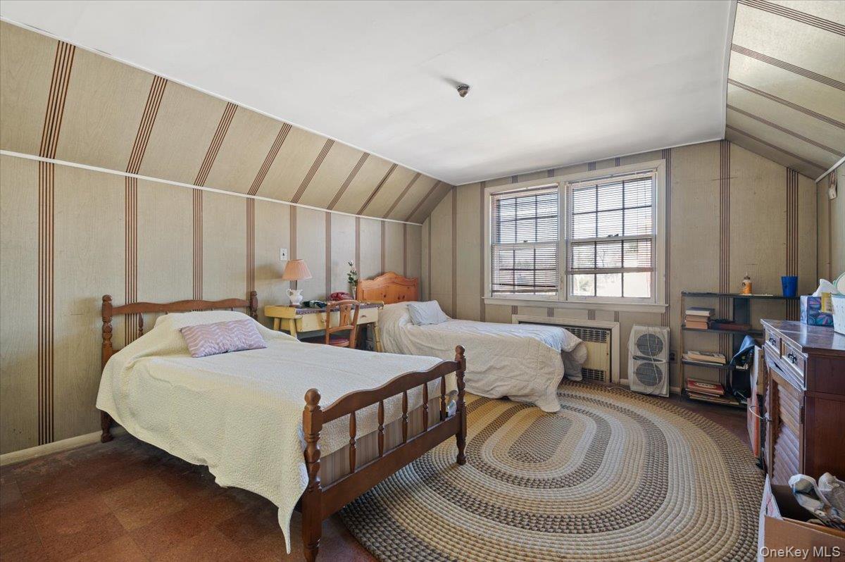 #16 photo, 12 Maple Avenue, 长岛 贝斯佩奇 Bethpage , NY 11714