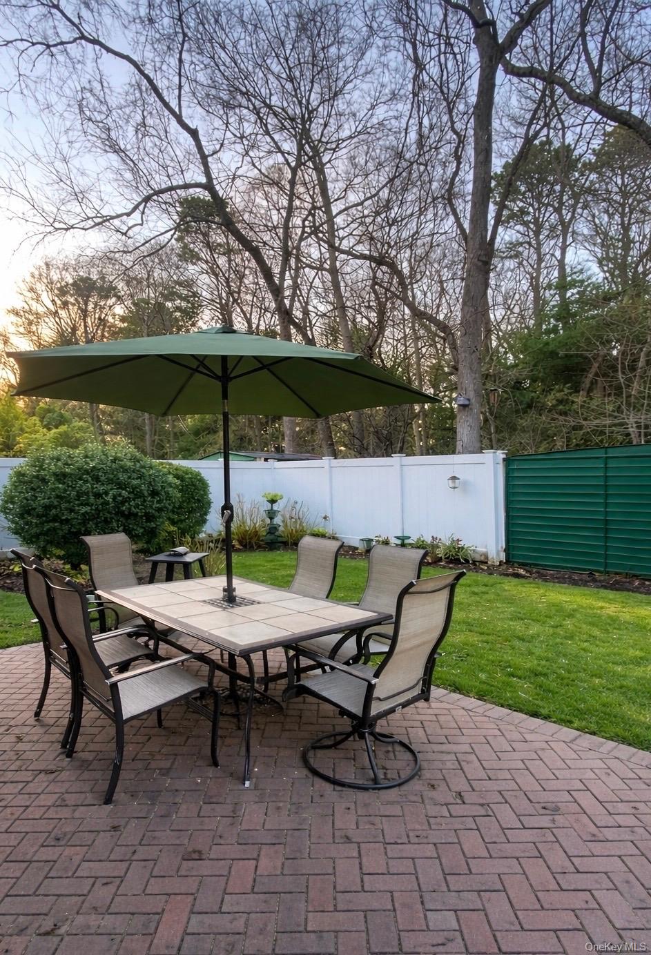 #14 photo, 171 Pauline Street, 롱 아일랜드 Holbrook , NY 11741