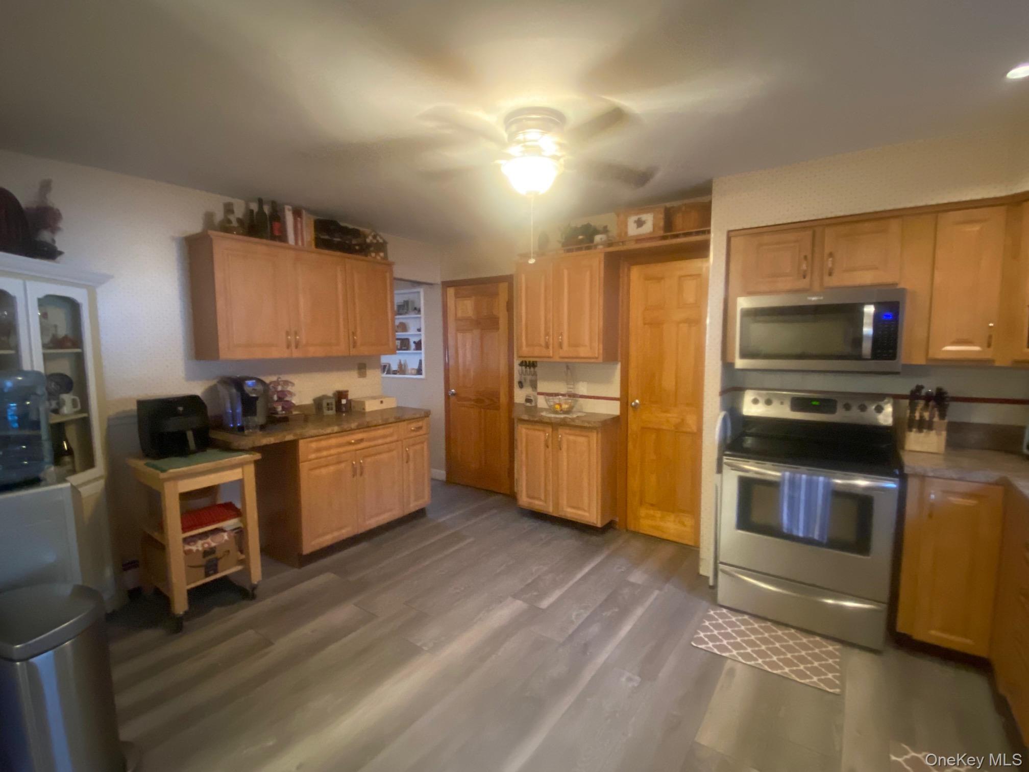 #4 photo, 171 Pauline Street, সাফোক কাউন্টি Holbrook , NY 11741