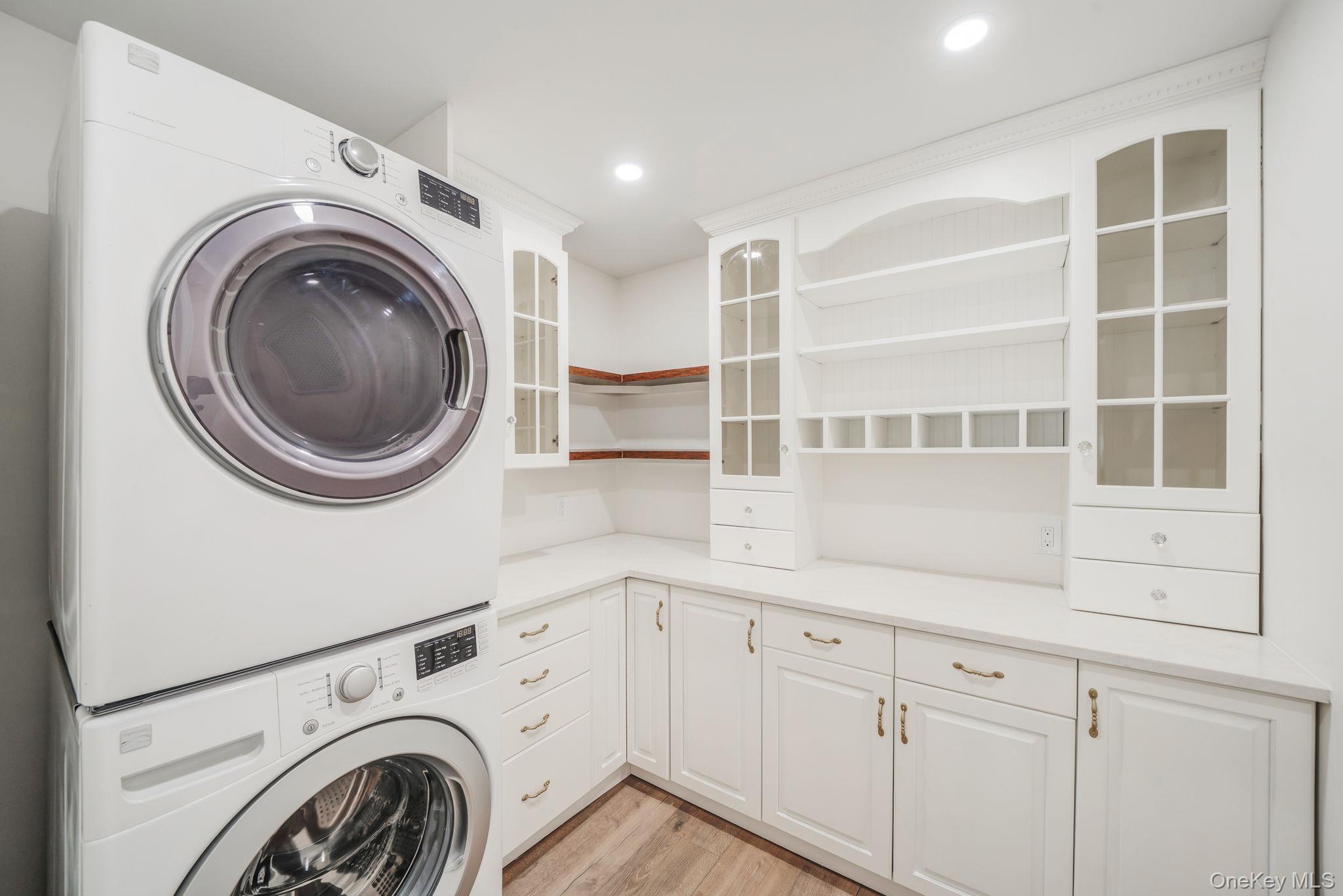 #15 photo, 61 Ocean Avenue, Islip , NY 11751