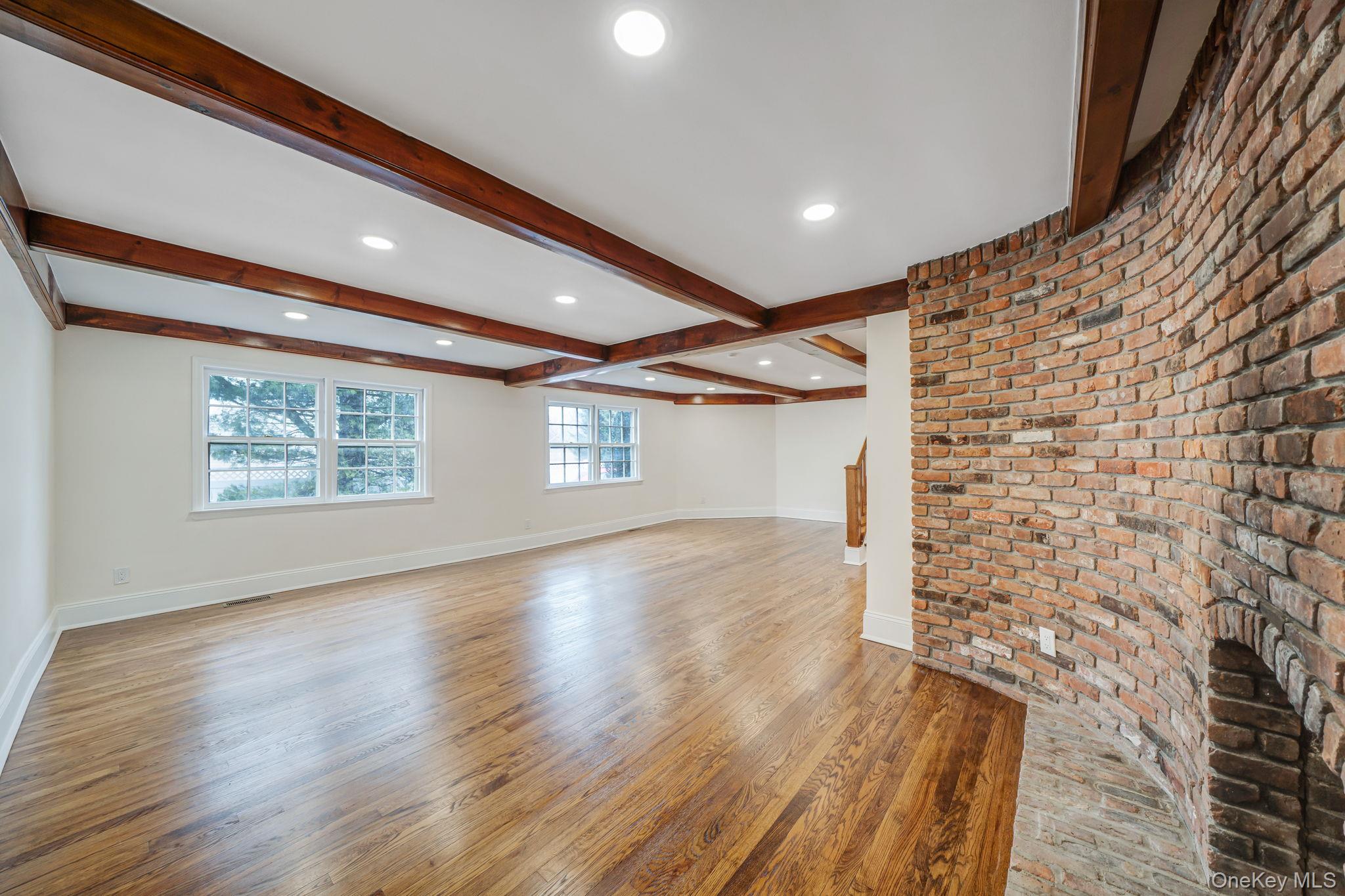 #5 photo, 61 Ocean Avenue, Islip , NY 11751