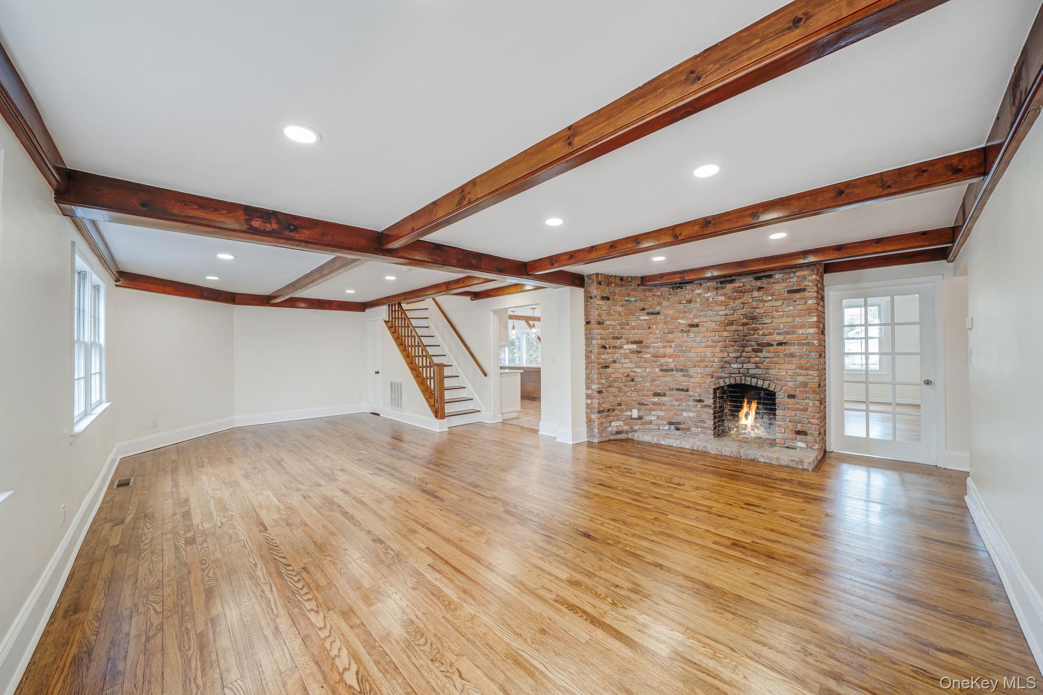 #6 photo, 61 Ocean Avenue, Islip , NY 11751