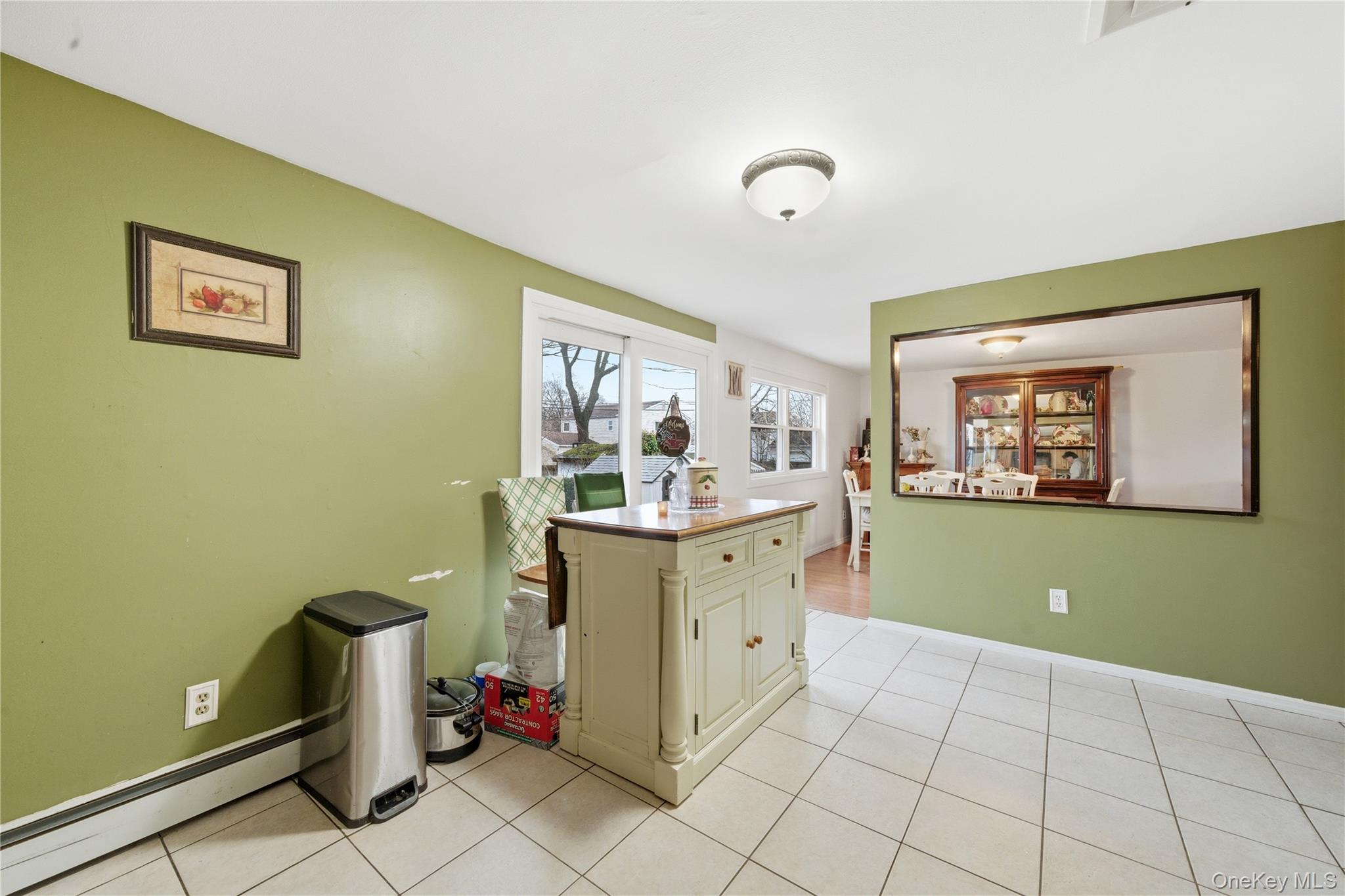 #14 photo, 15 Newport Avenue, সাফোক কাউন্টি Selden , NY 11784