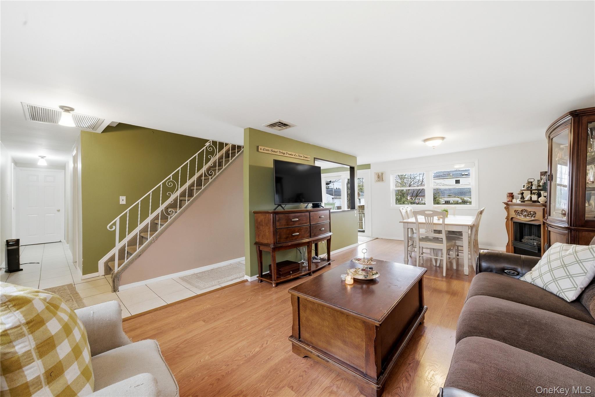 #6 photo, 15 Newport Avenue, সাফোক কাউন্টি Selden , NY 11784