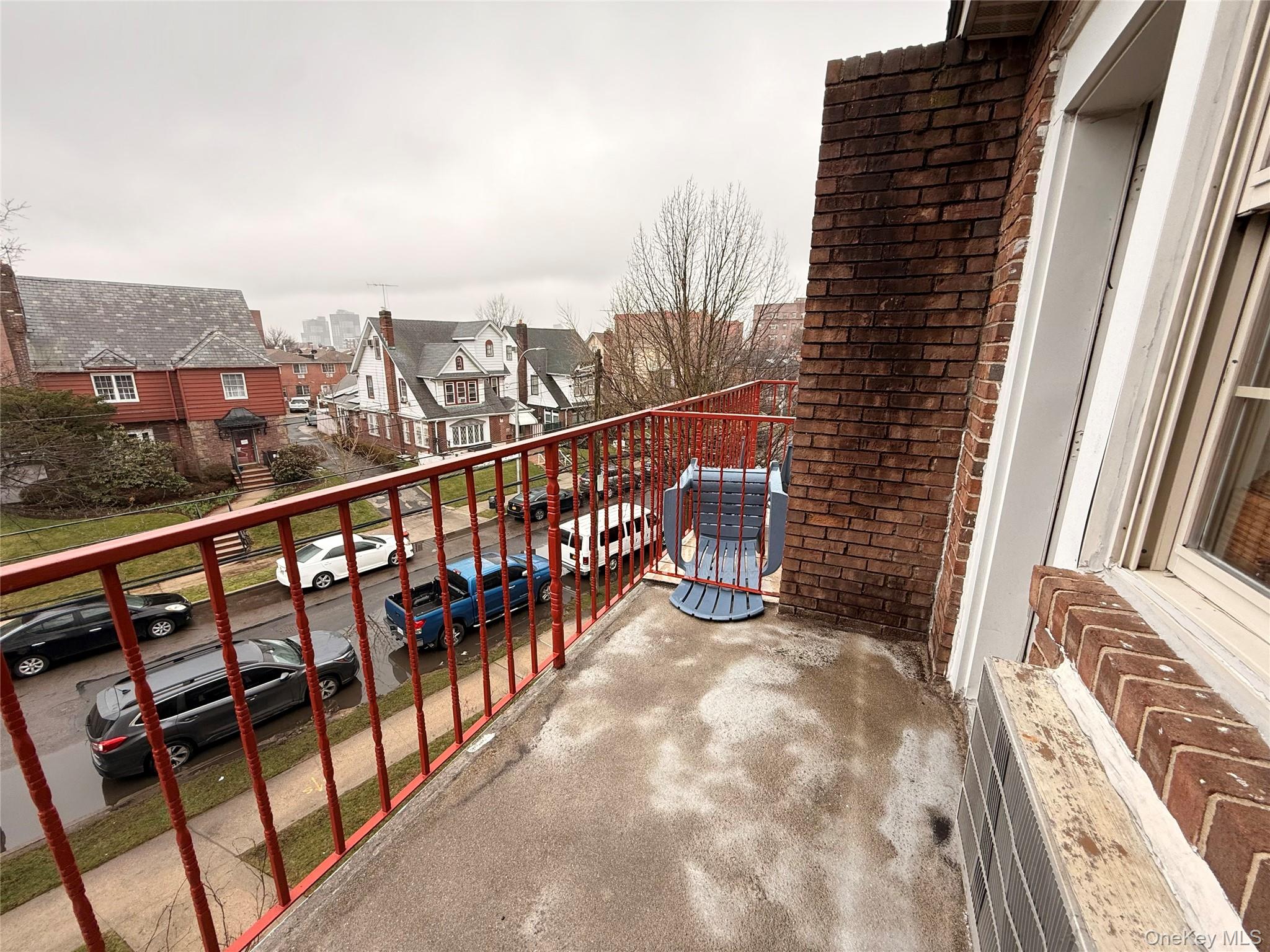 #13 photo, 172-39 HIGHLAND AVE, কুইন্‌স Jamaica Estates , NY 11432