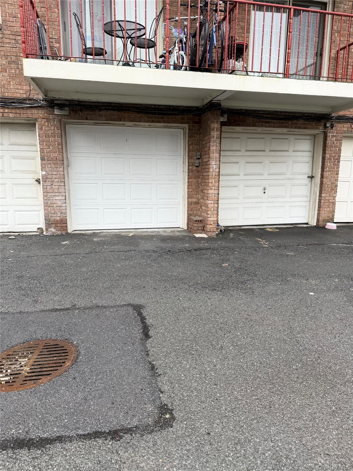 #14 photo, 172-39 HIGHLAND AVE, কুইন্‌স Jamaica Estates , NY 11432