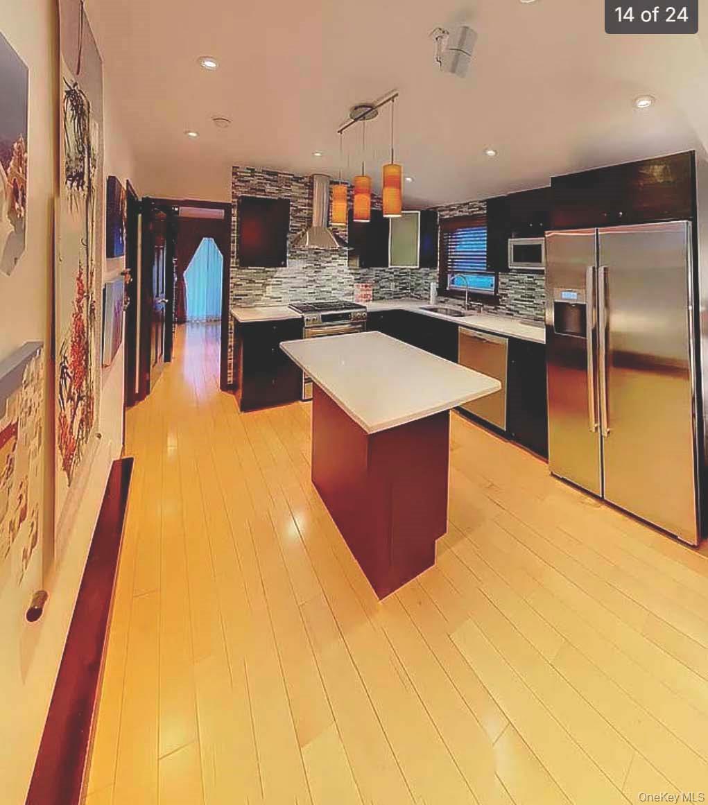 #14 photo, 12304 6th Avenue, Куинс ‖ College Point , NY 11356